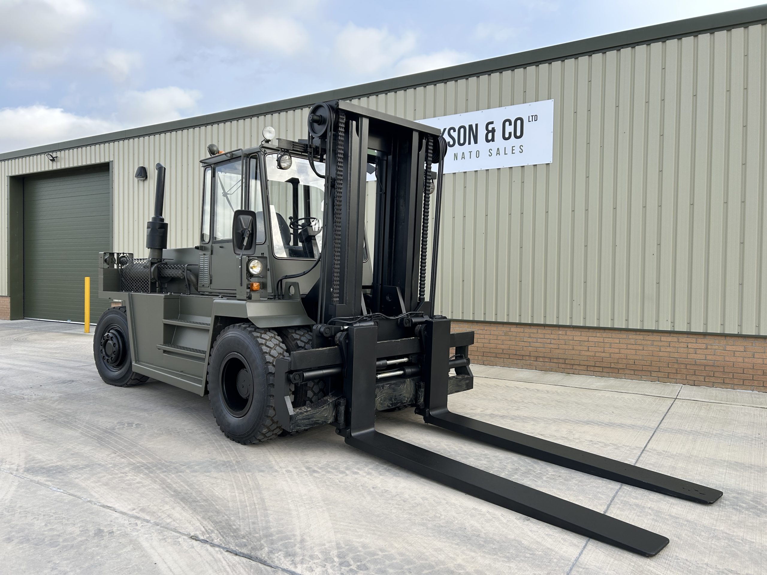 Valmet 1612 16 Ton Forklift