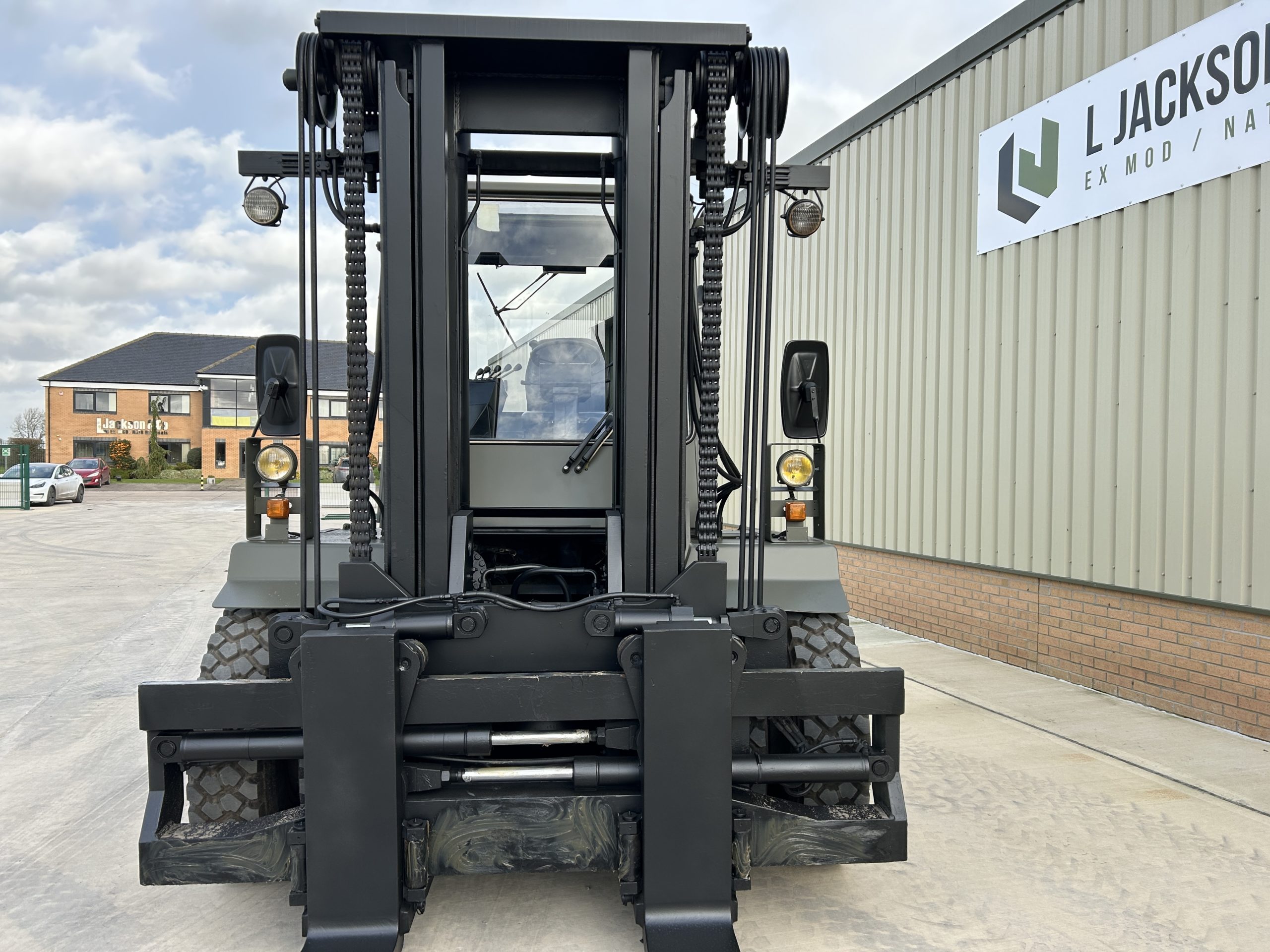 Valmet 1612 16 Ton Forklift