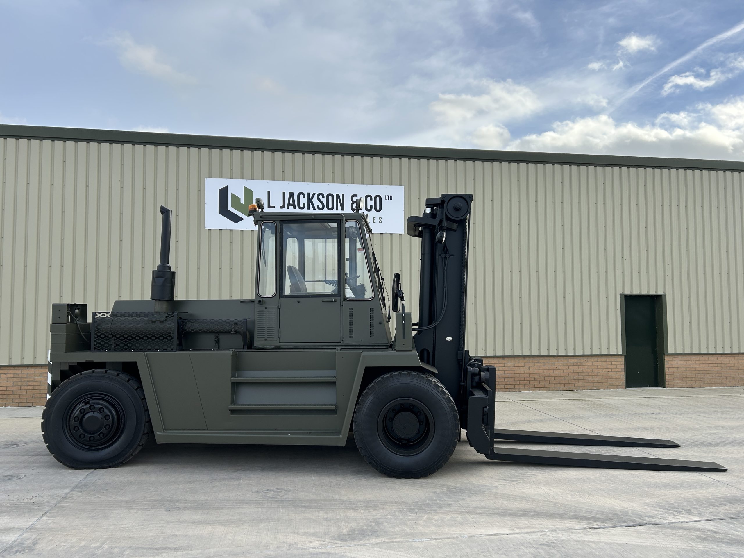 Valmet 1612 16 Ton Forklift