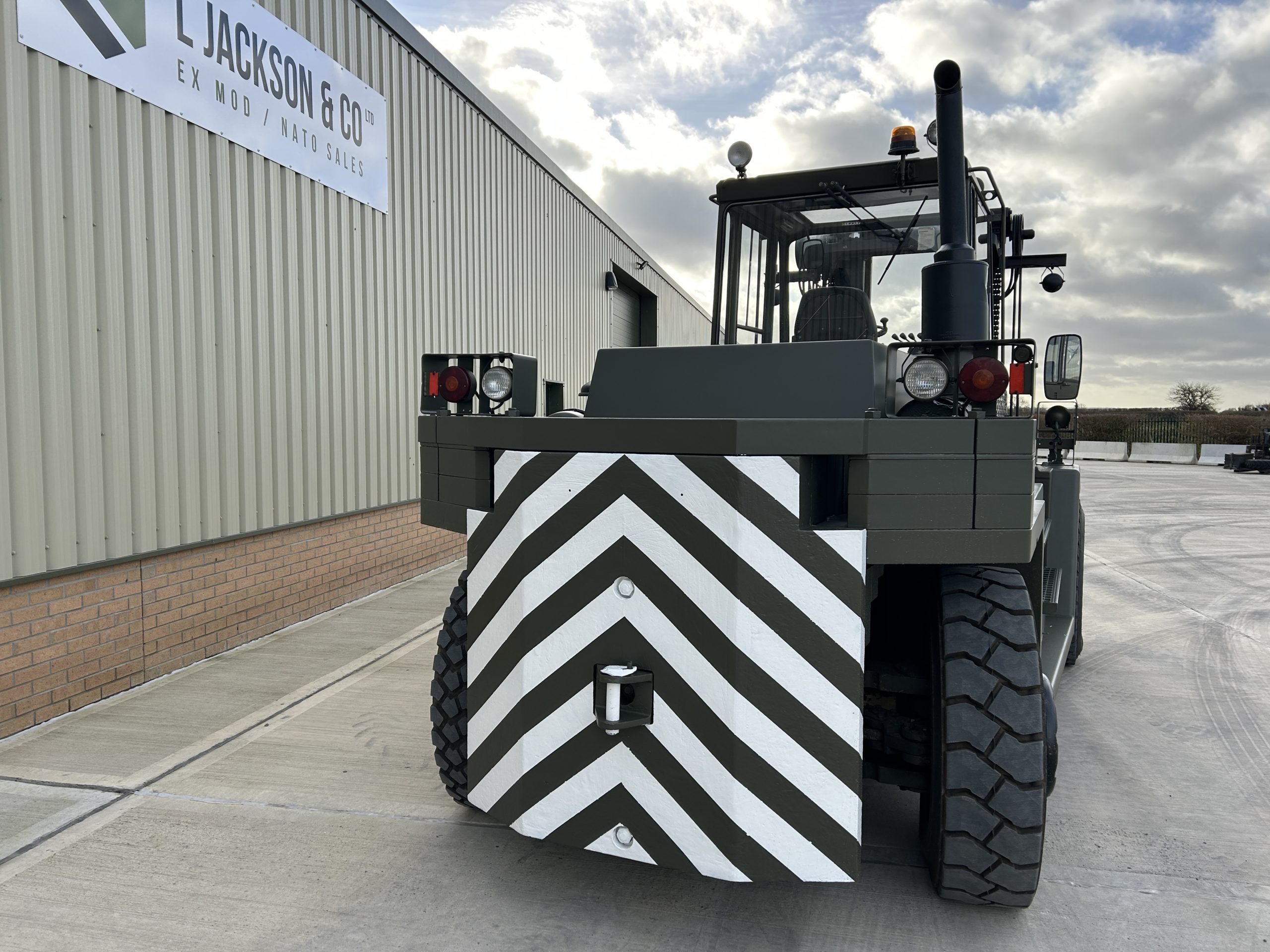 Valmet 1612 16 Ton Forklift