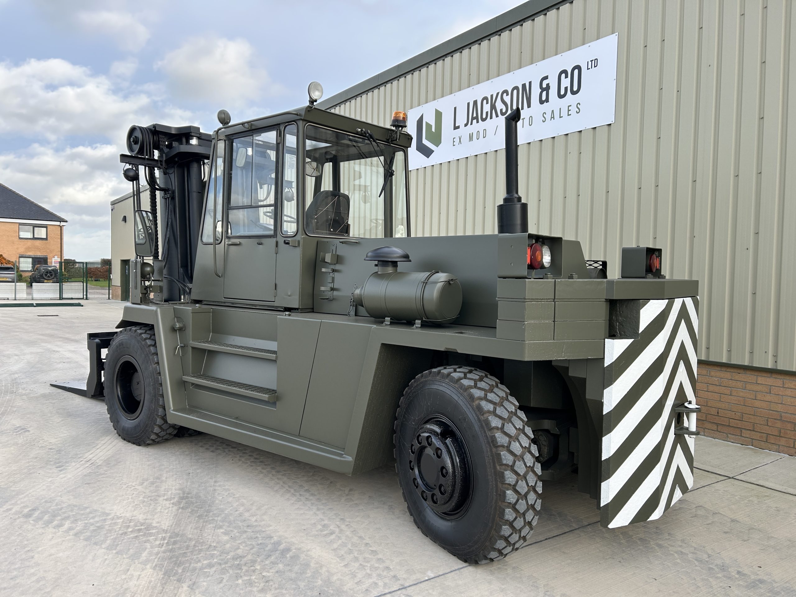 Valmet 1612 16 Ton Forklift