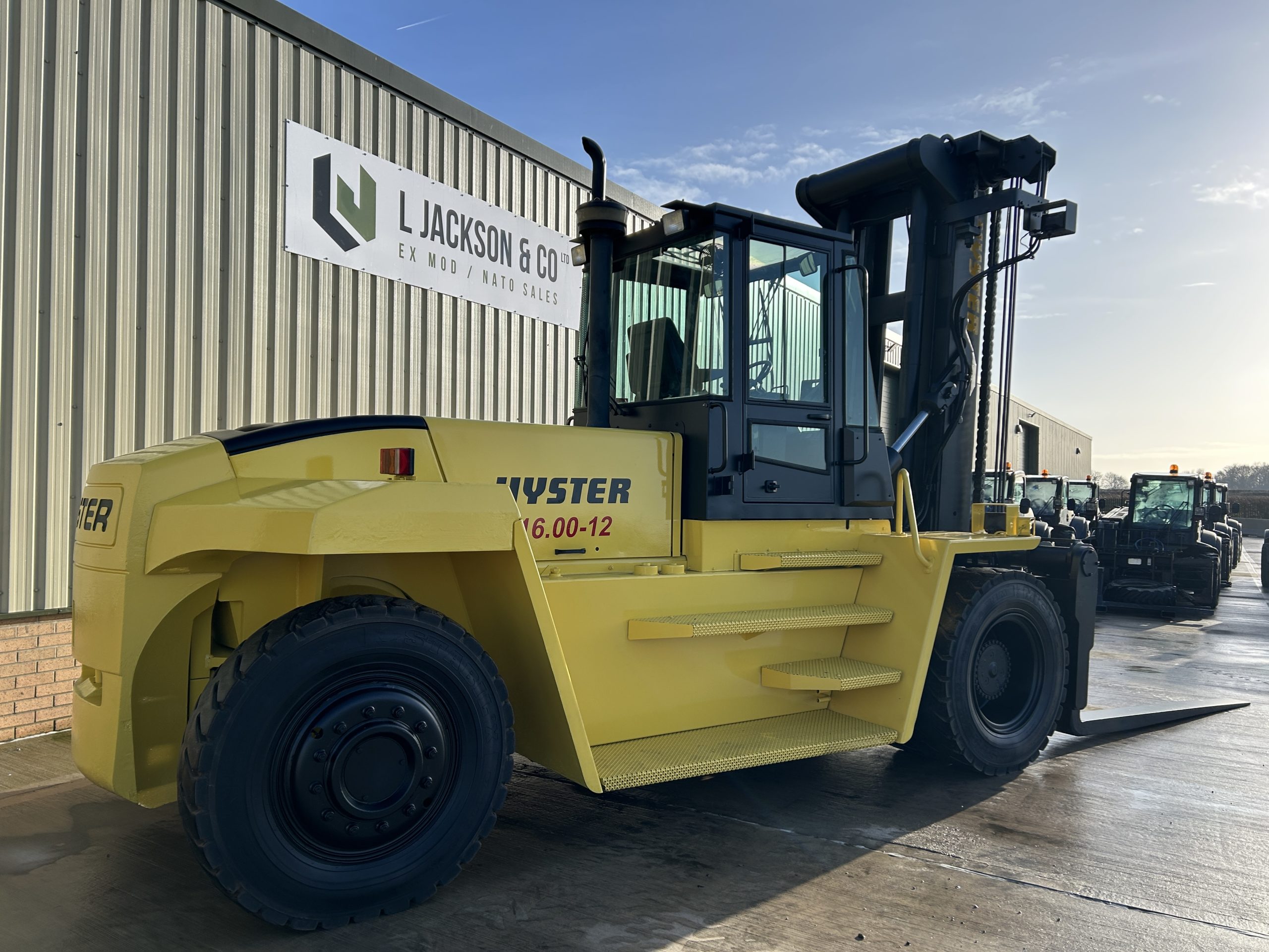 Hyster H16.00 XM-12 16 Ton Forklift