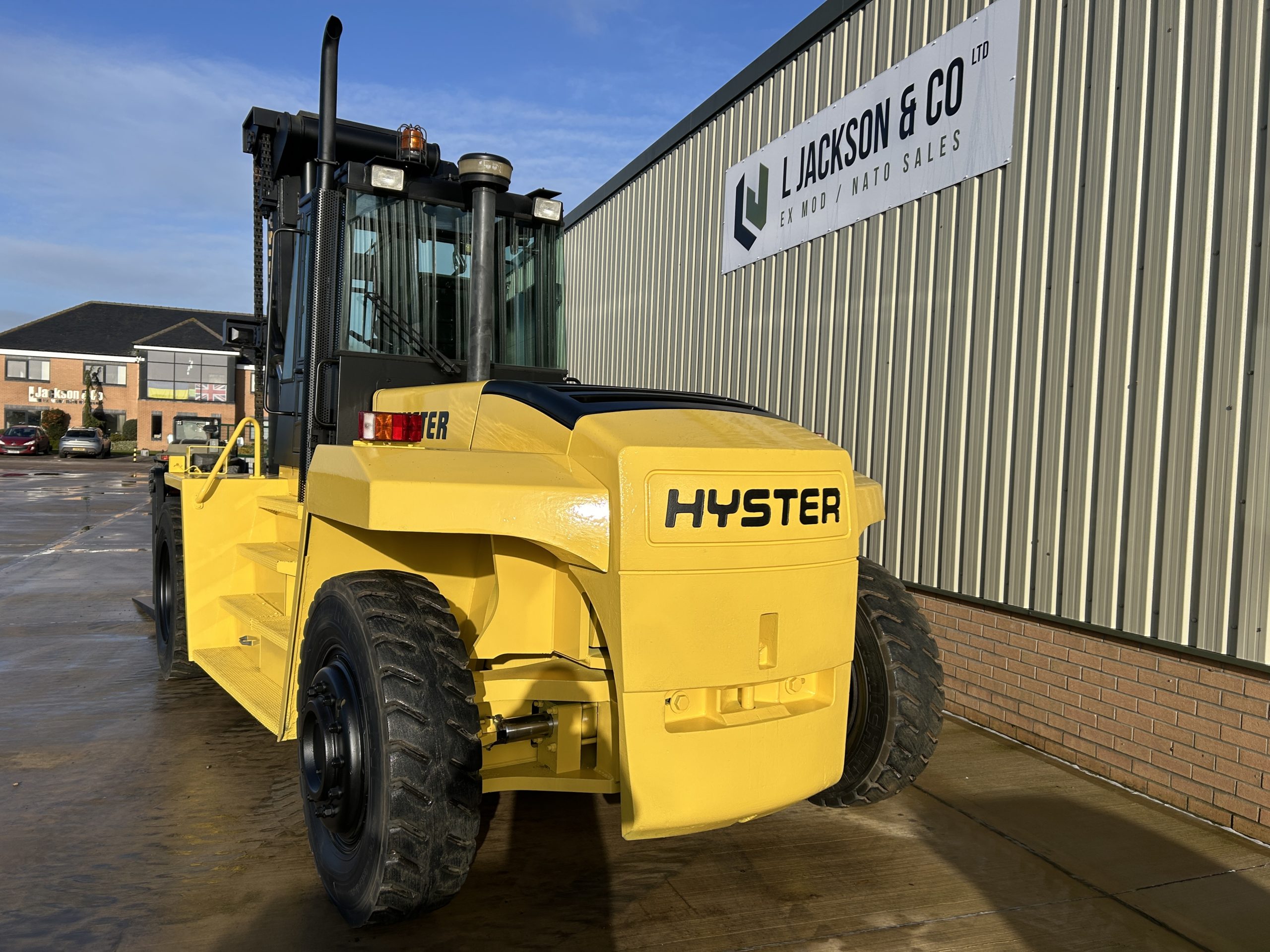 Hyster H16.00 XM-12 16 Ton Forklift