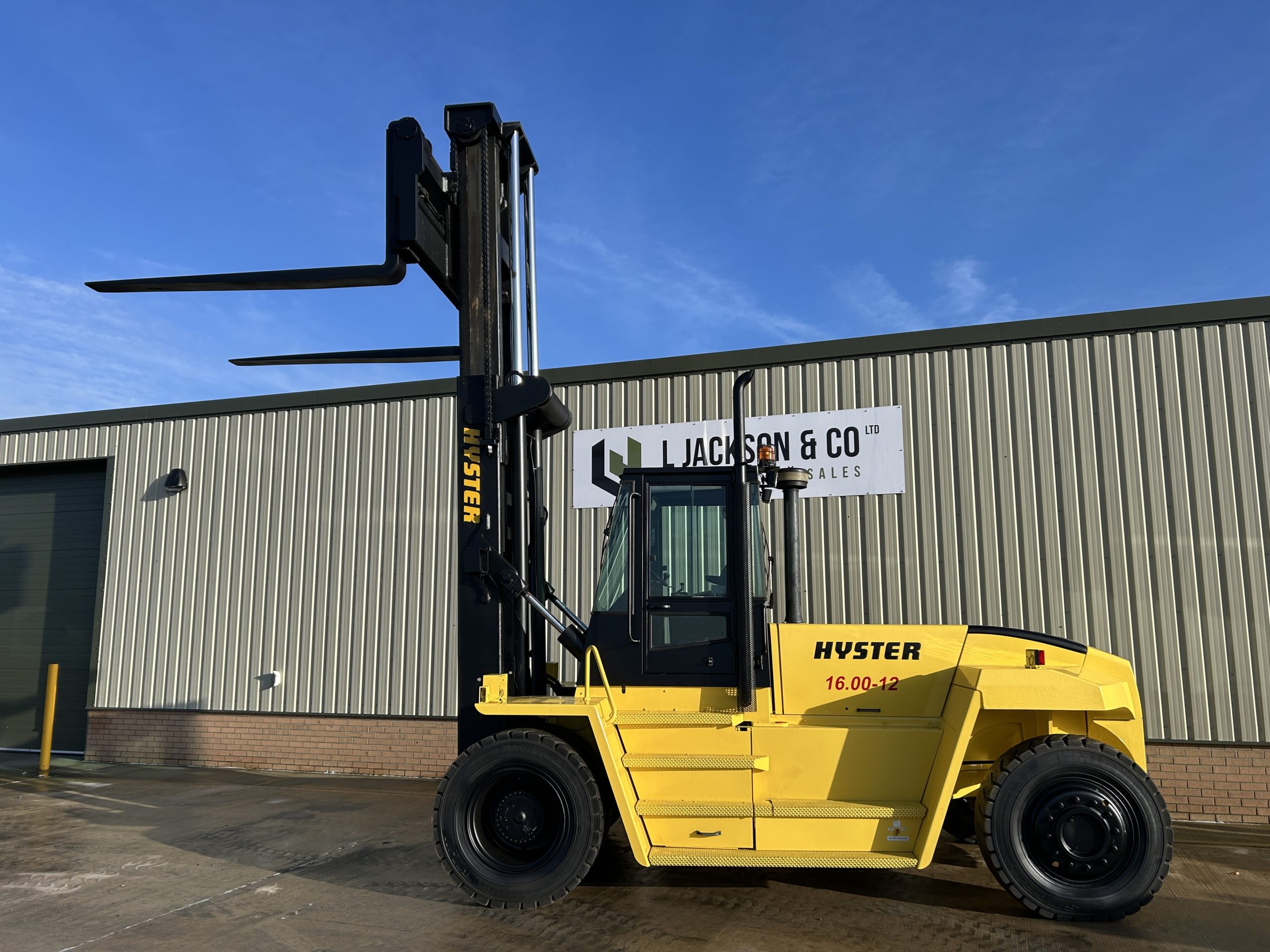 Hyster H16.00 XM-12 16 Ton Forklift