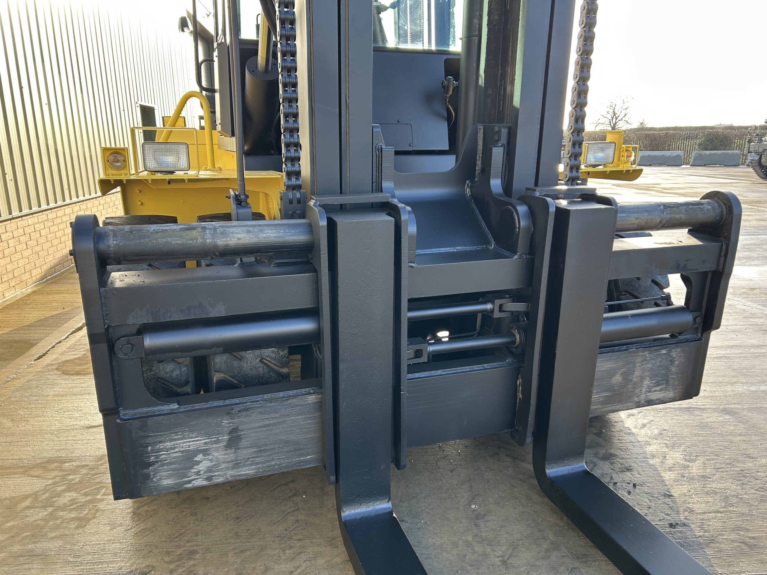 Hyster H16.00 XM-12 16 Ton Forklift