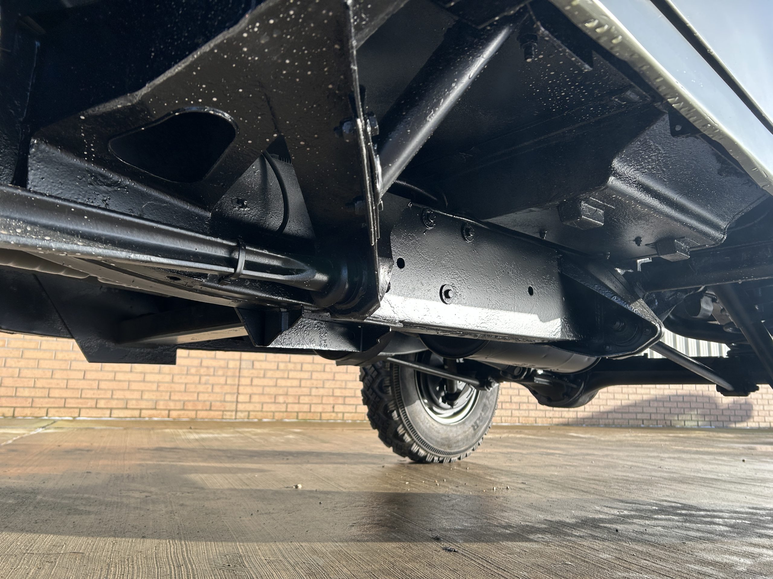 Land Rover Defender 90 Wolf RHD Soft Top