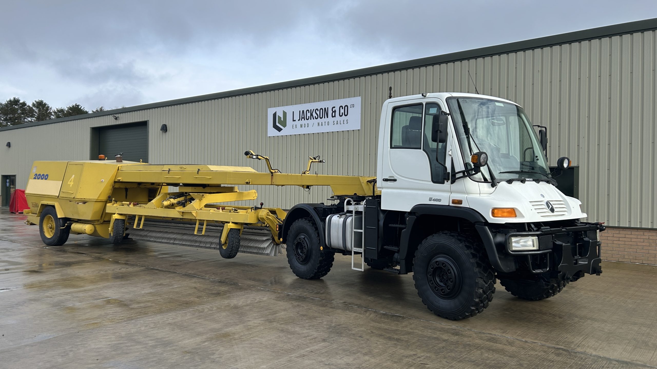 Mercedes Unimog U400 with Danline 2000 Runway Sweepers
