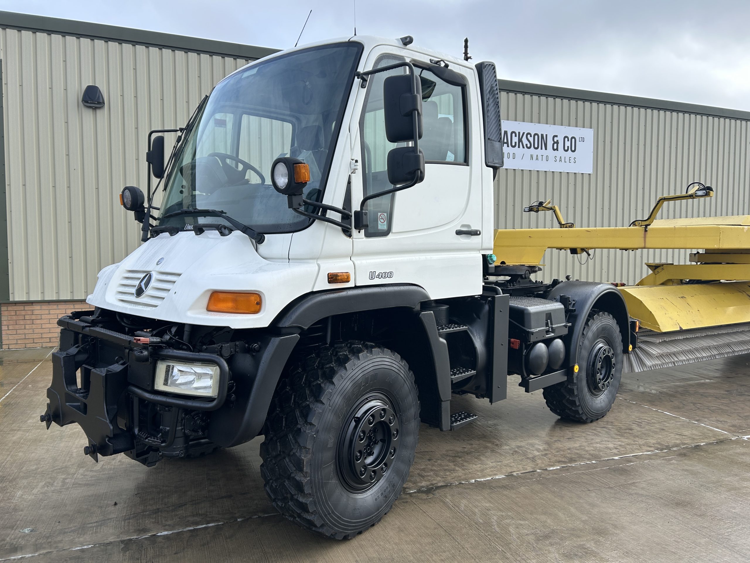 Mercedes Unimog U400 with Danline 2000 Runway Sweepers