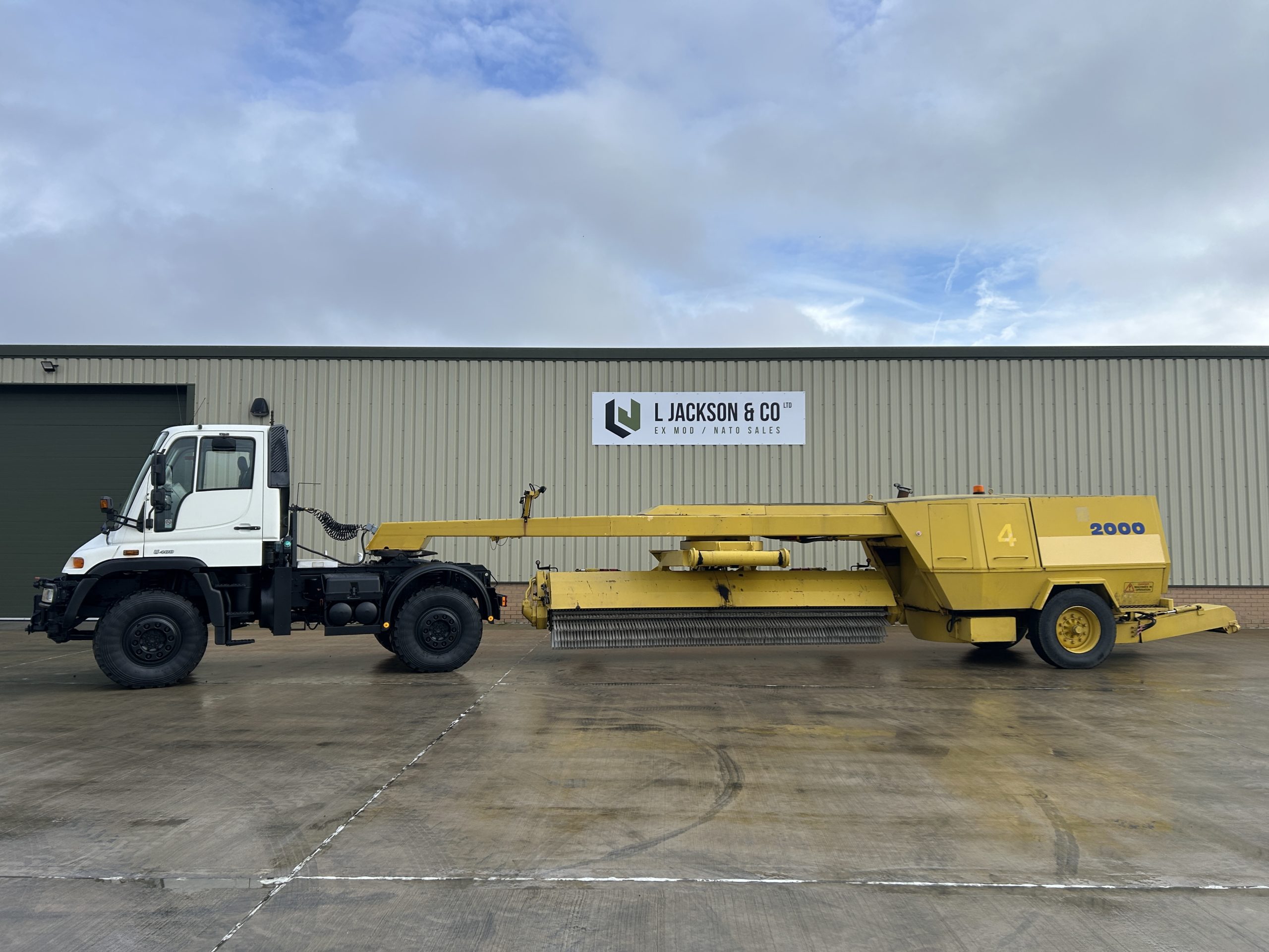 Mercedes Unimog U400 with Danline 2000 Runway Sweepers