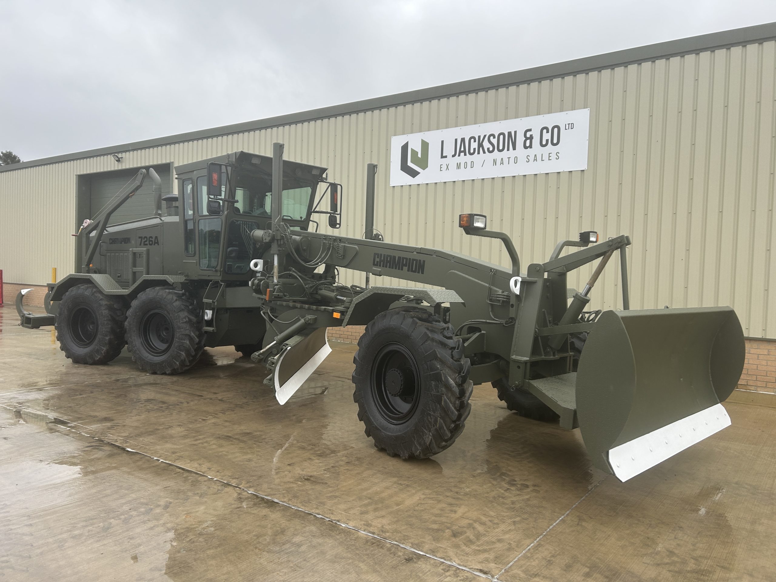 Champion 726A VHP 6×6 Grader