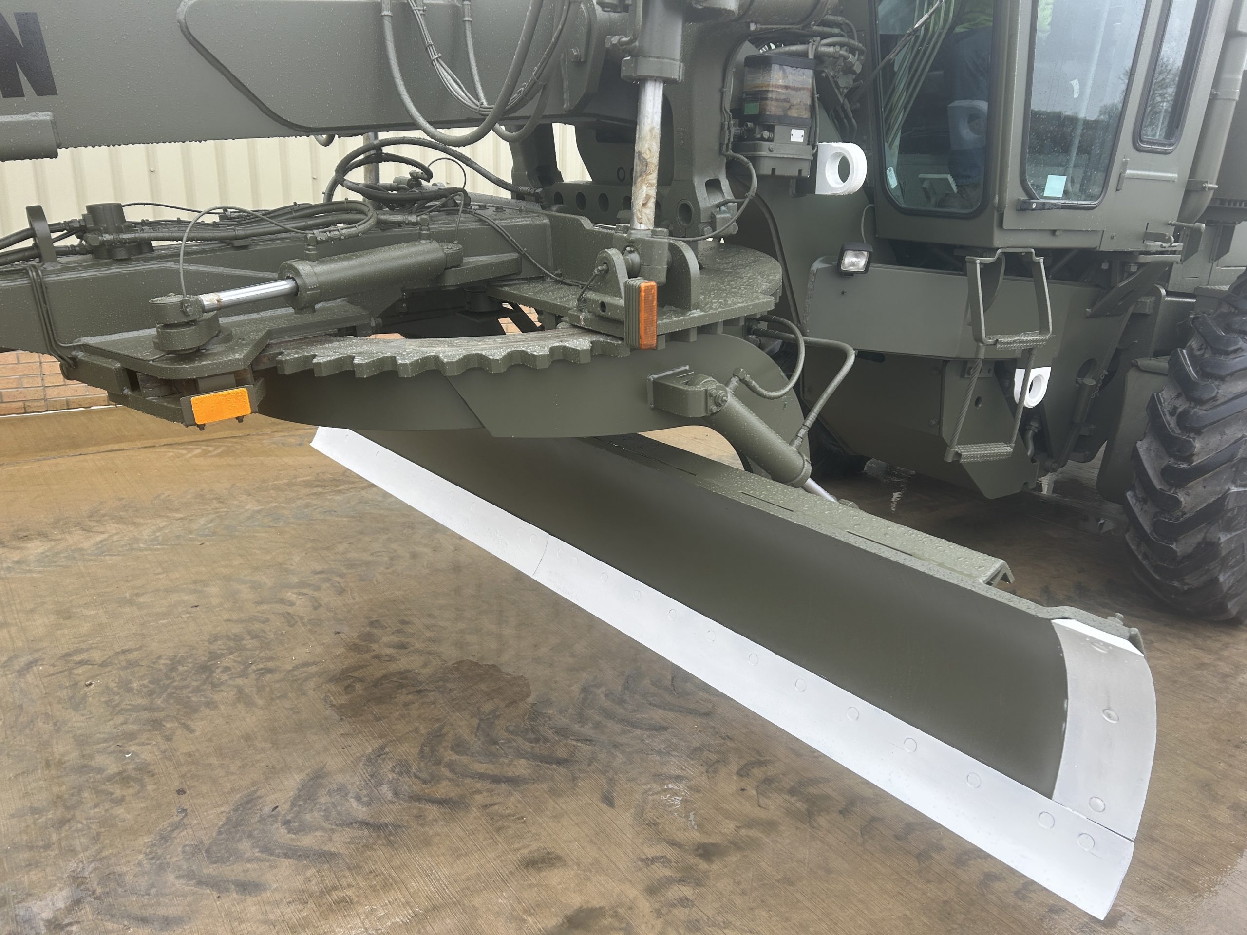 Champion 726A VHP 6×6 Grader