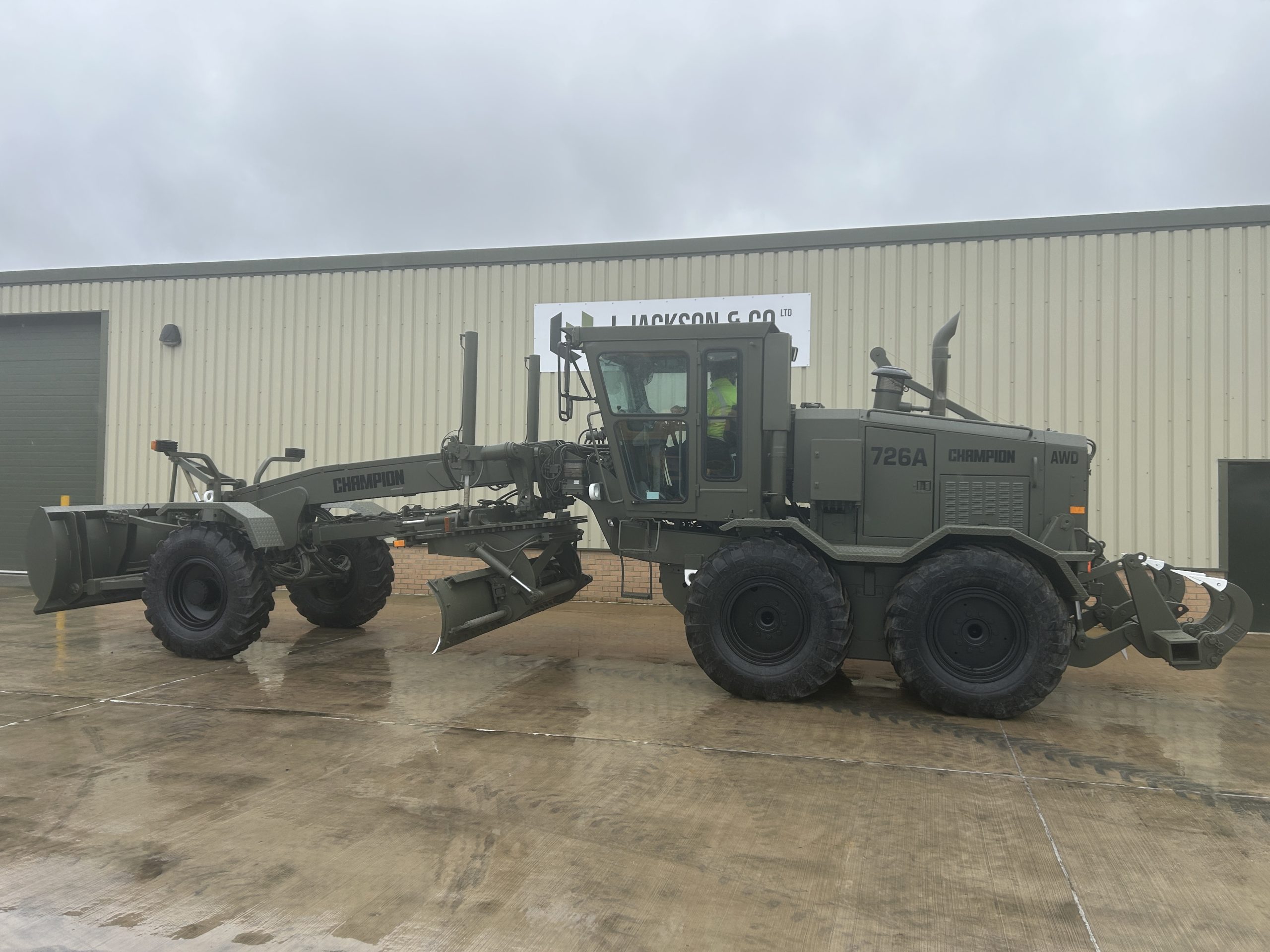 Champion 726A VHP 6×6 Grader