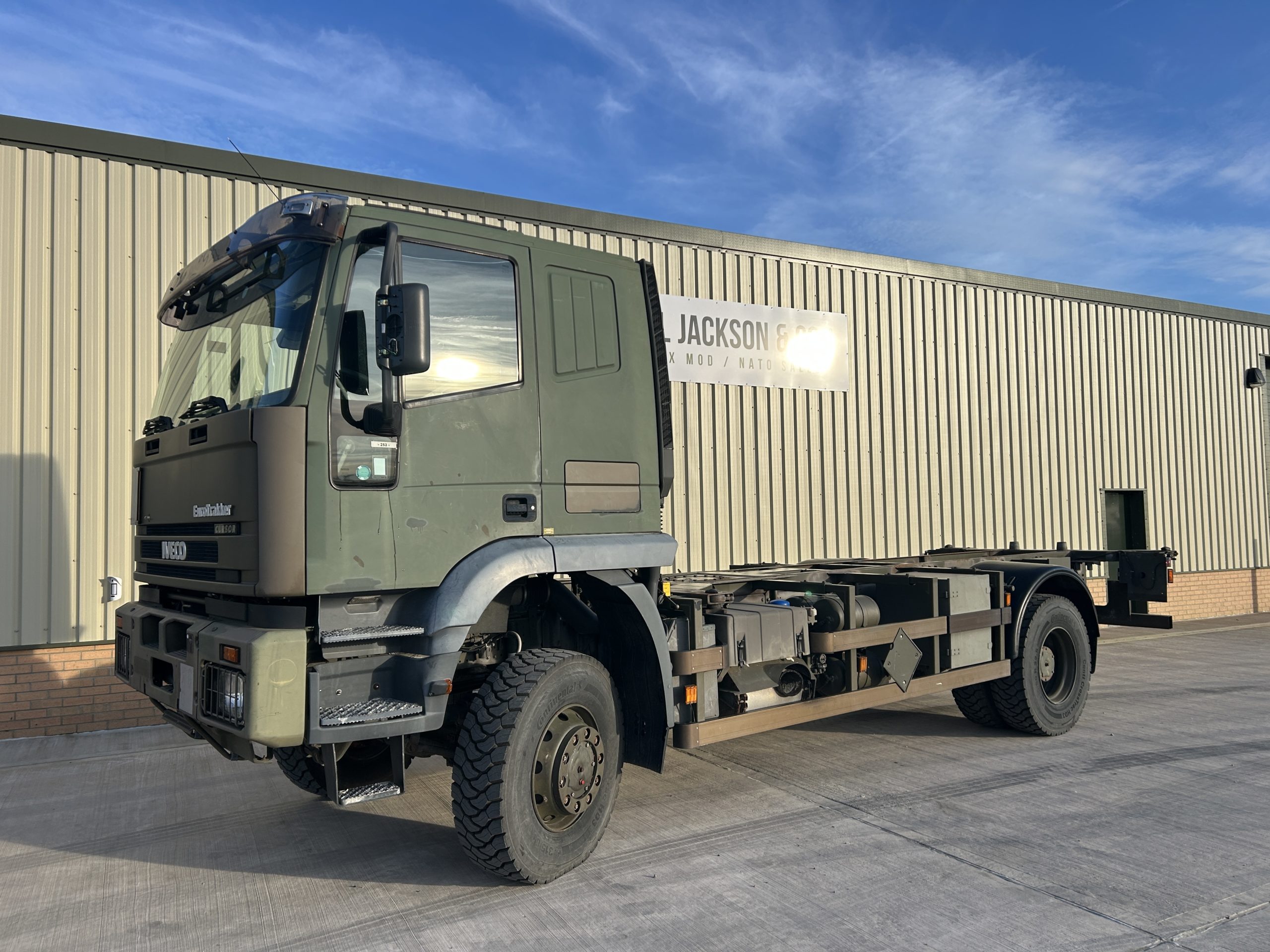 Iveco Eurotrakker 190E35 4×4 Cargo Truck