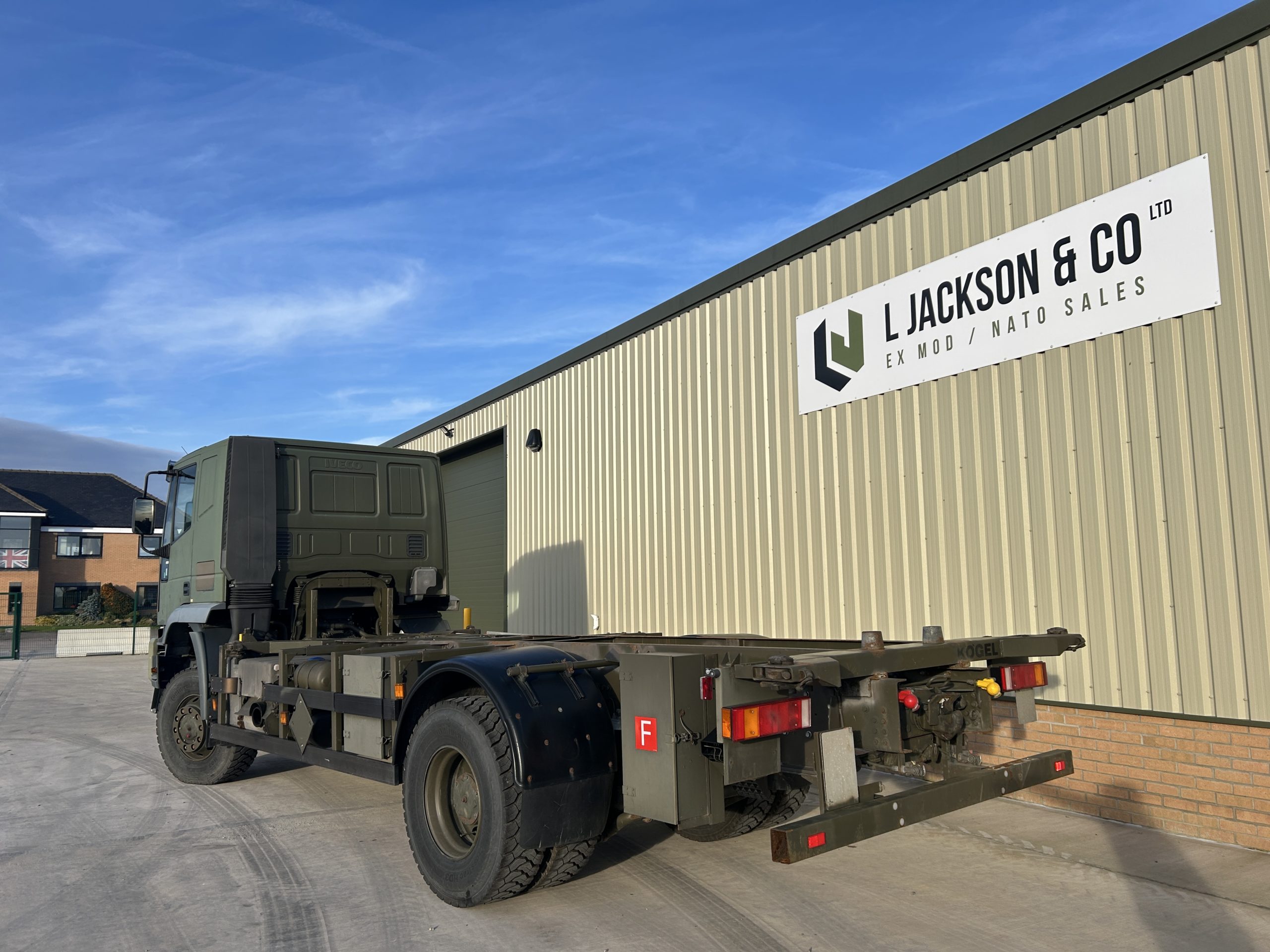 Iveco Eurotrakker 190E35 4×4 Cargo Truck