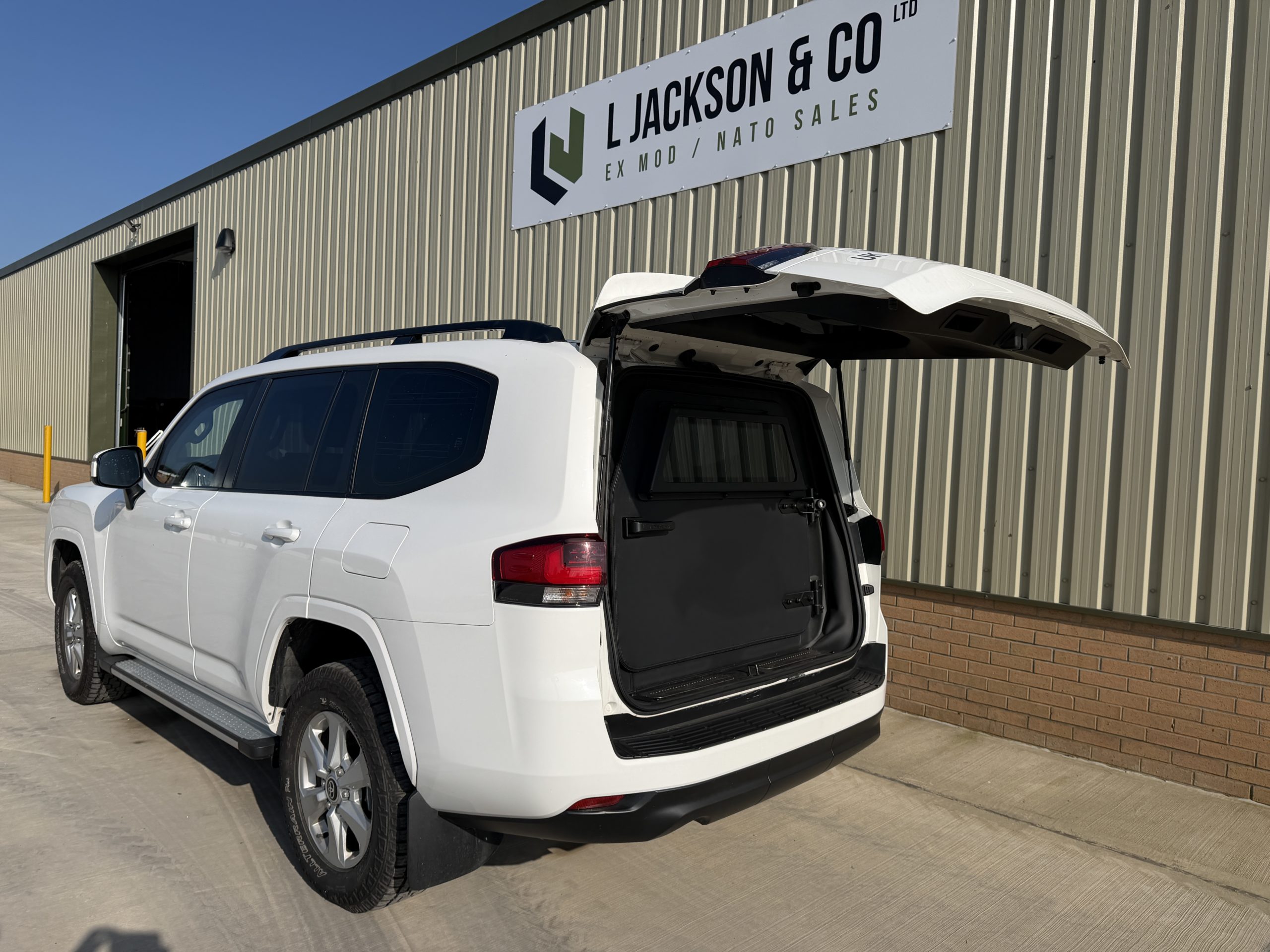 Armoured Toyota Land Cruiser 300