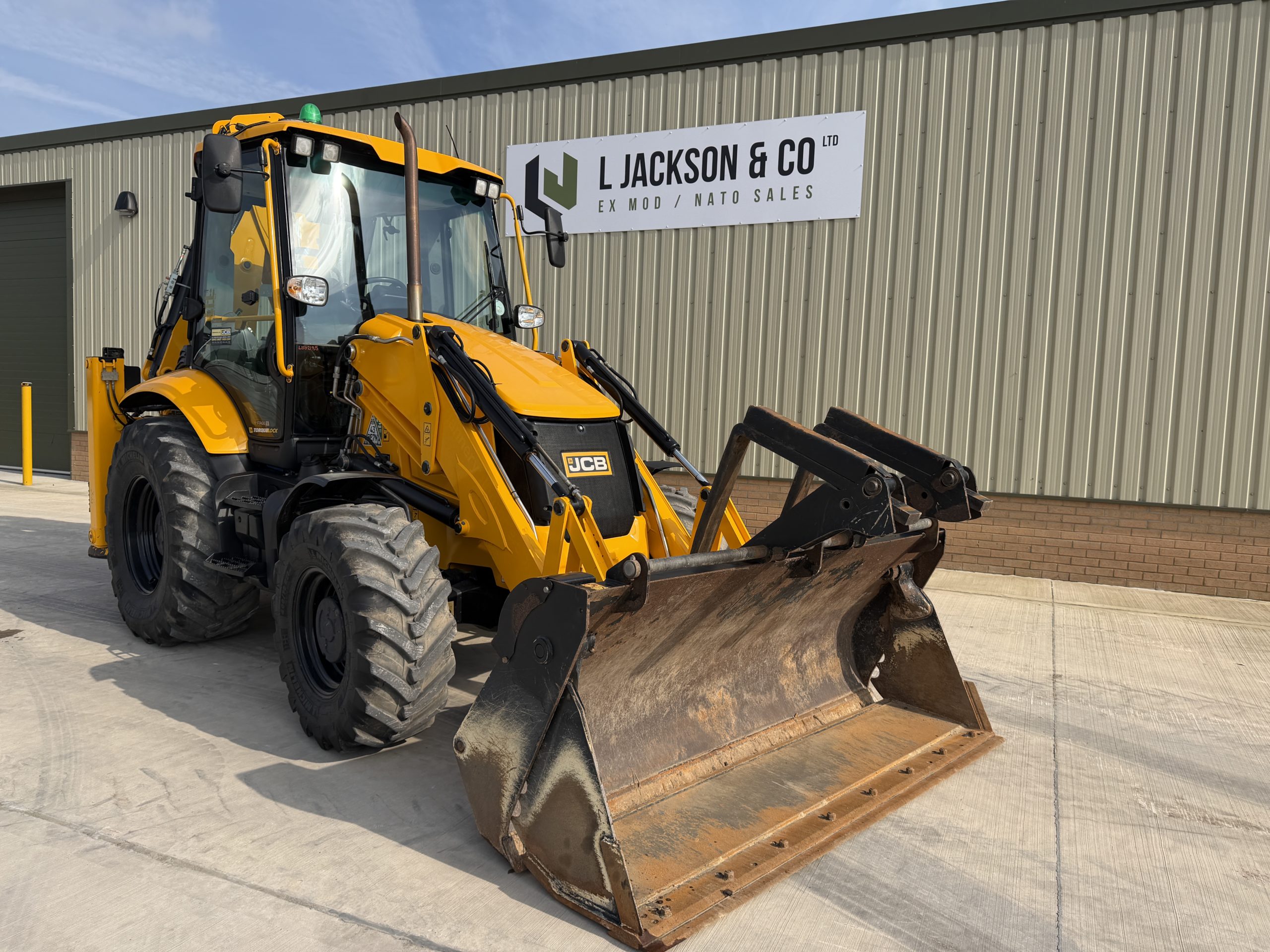 JCB 3CX Backhoe Loader 2022 Year