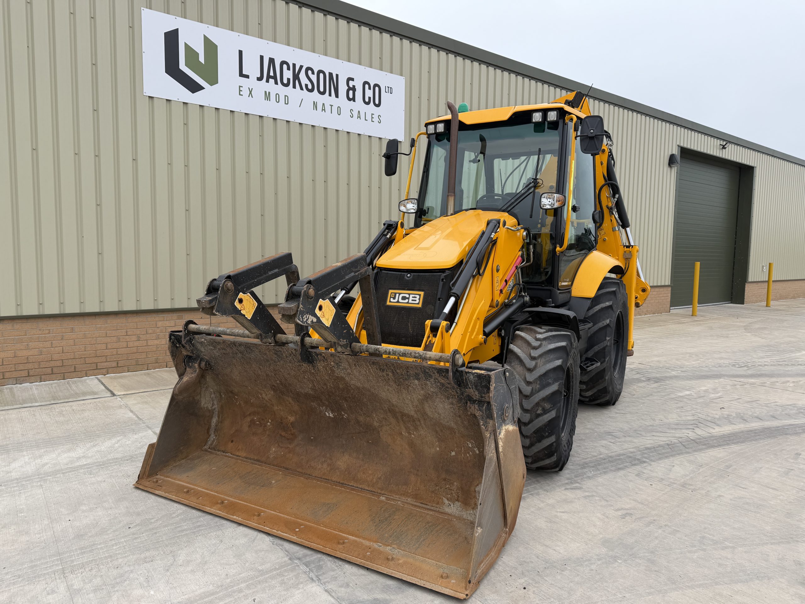 JCB 3CX Backhoe Loader 2022 Year