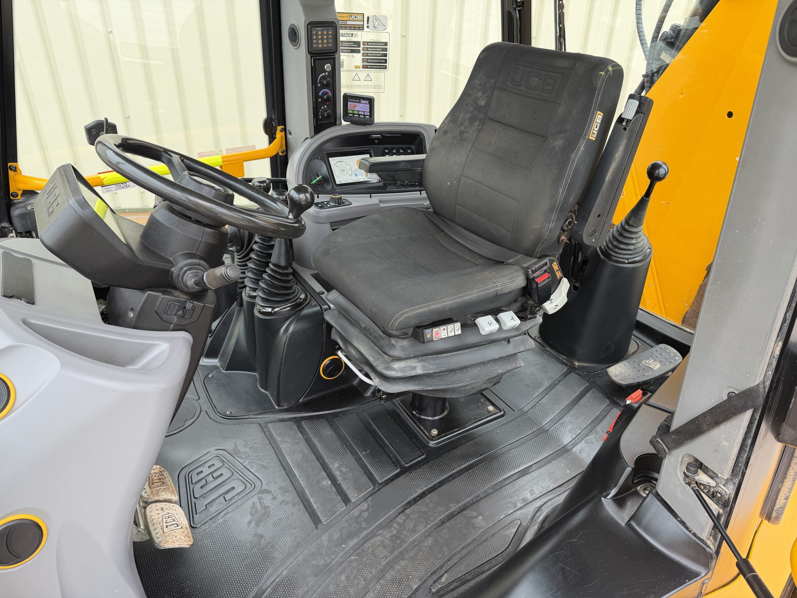 JCB 3CX Backhoe Loader 2022 Year