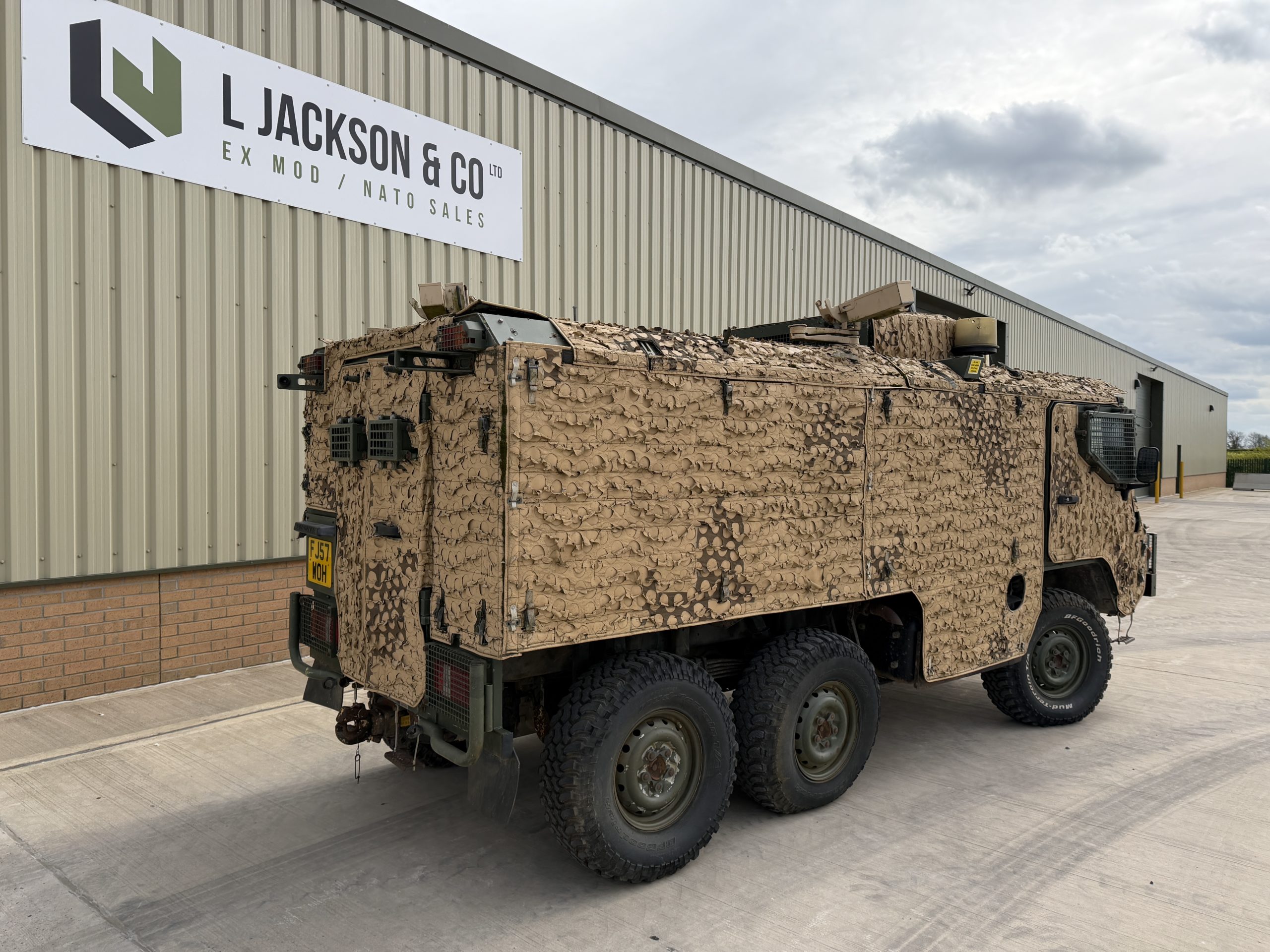 Pinzgauer Vector 718 6×6 Armoured Patrol Vehicle