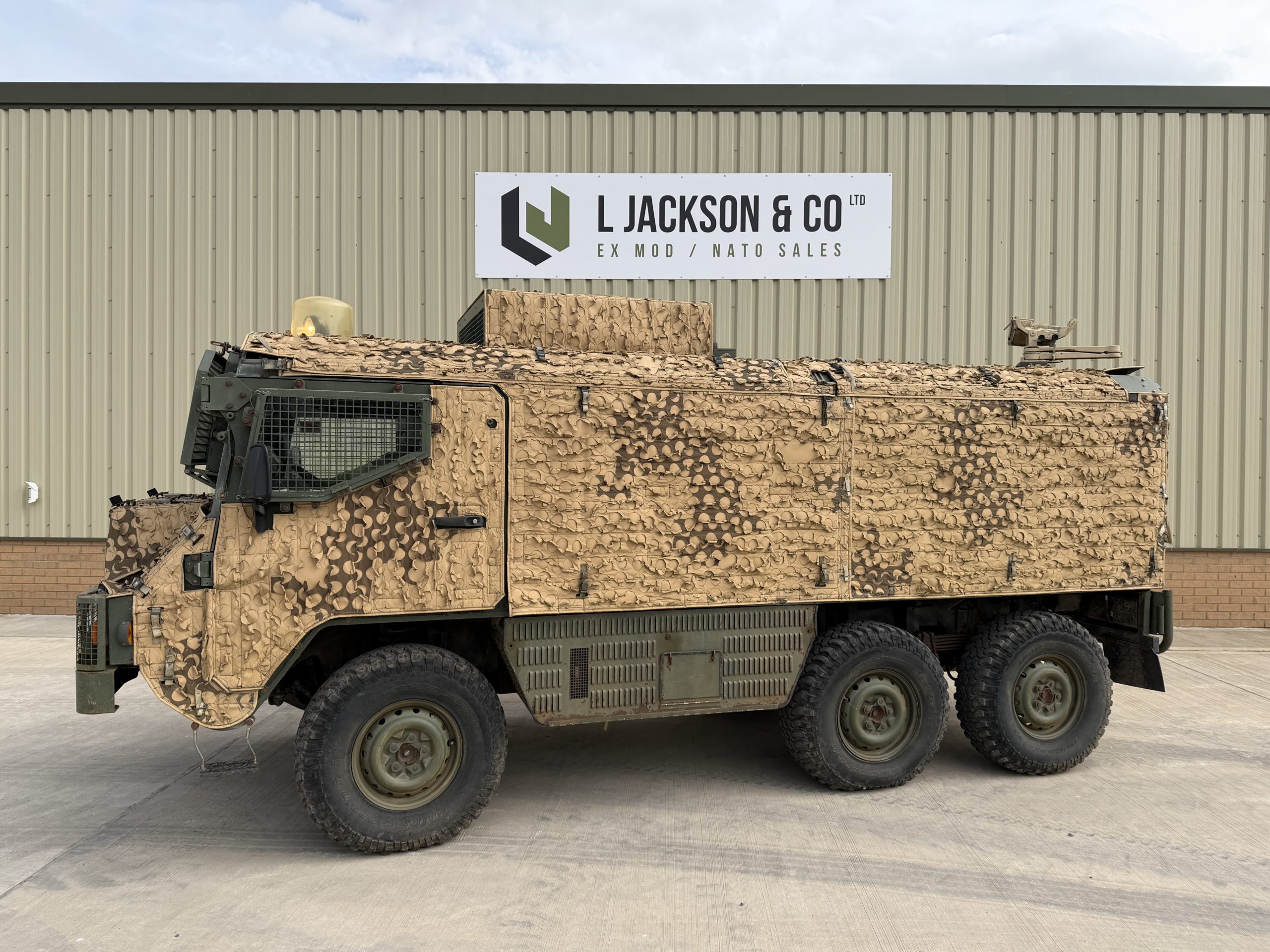 Pinzgauer Vector 718 6×6 Armoured Patrol Vehicle
