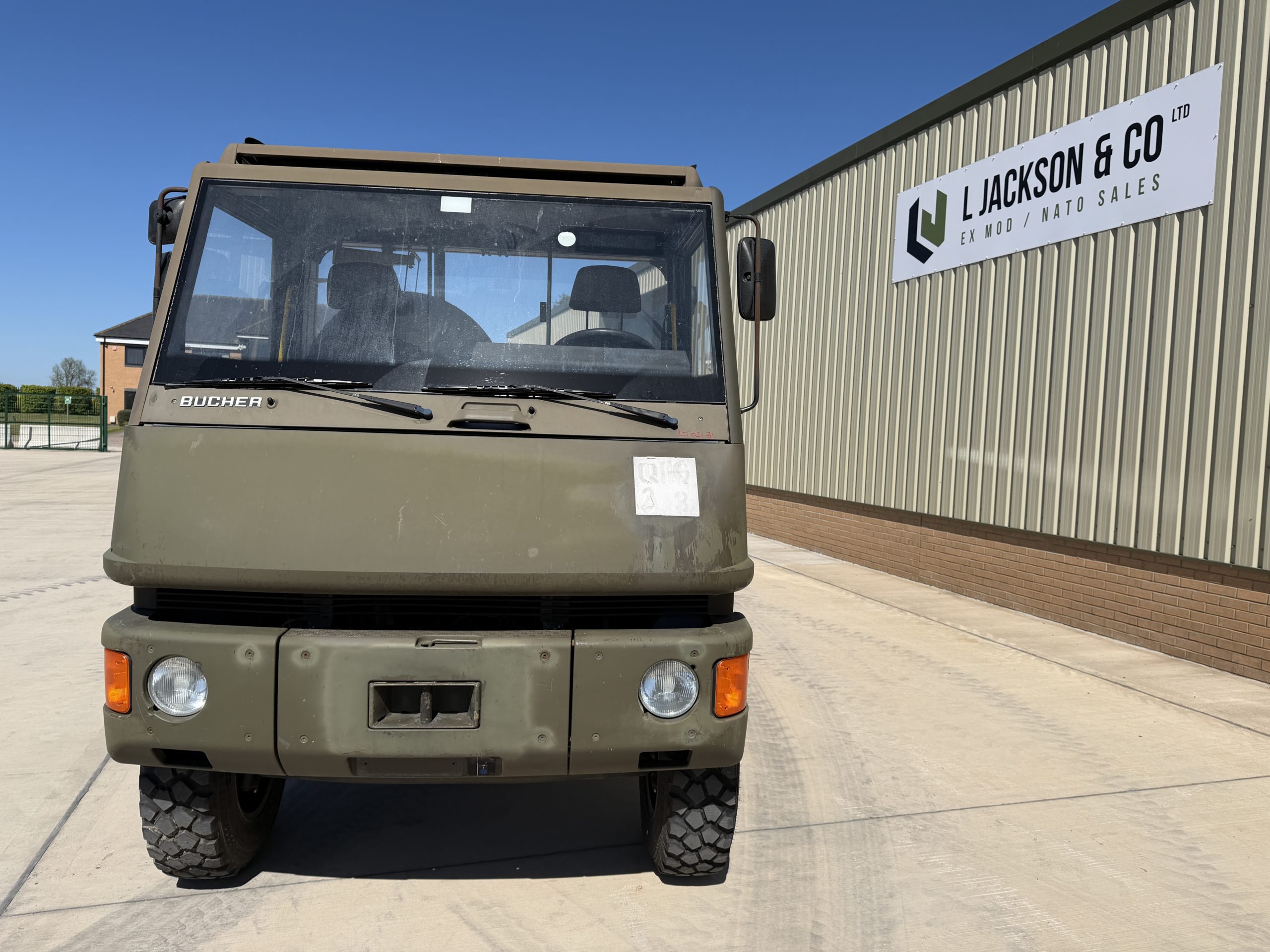 Bucher Duro 1 4×4 Chassis Cab