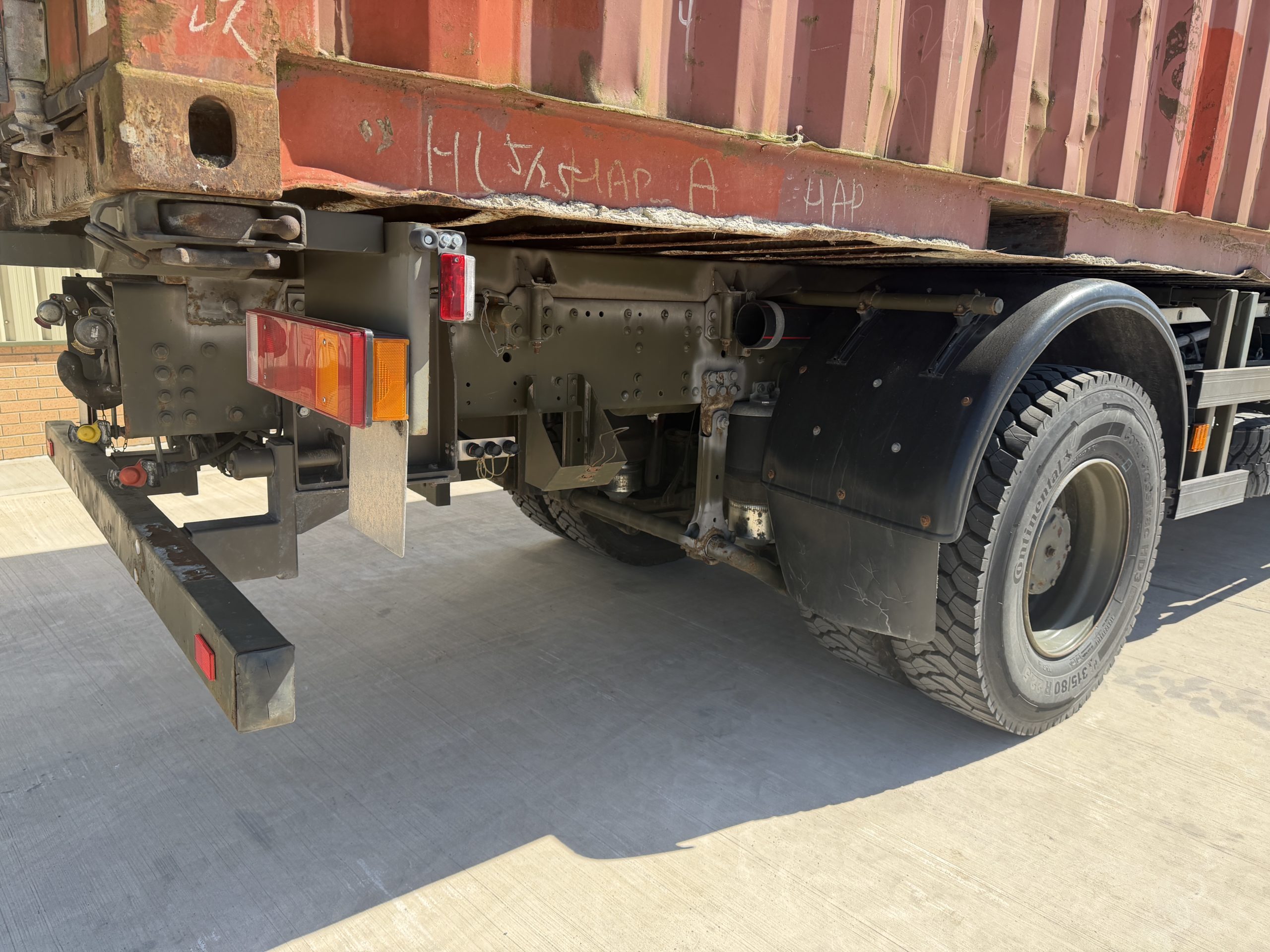 Iveco Eurotrakker 190E35 4×4 20FT Container Truck