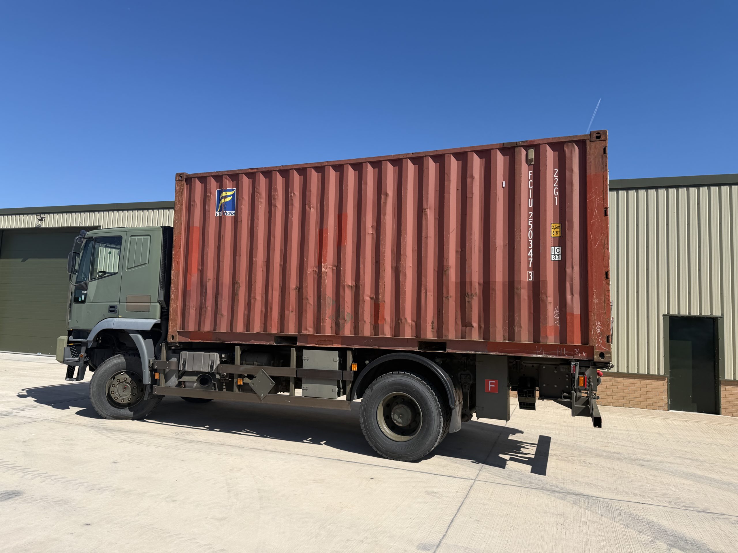 Iveco Eurotrakker 190E35 4×4 20FT Container Truck
