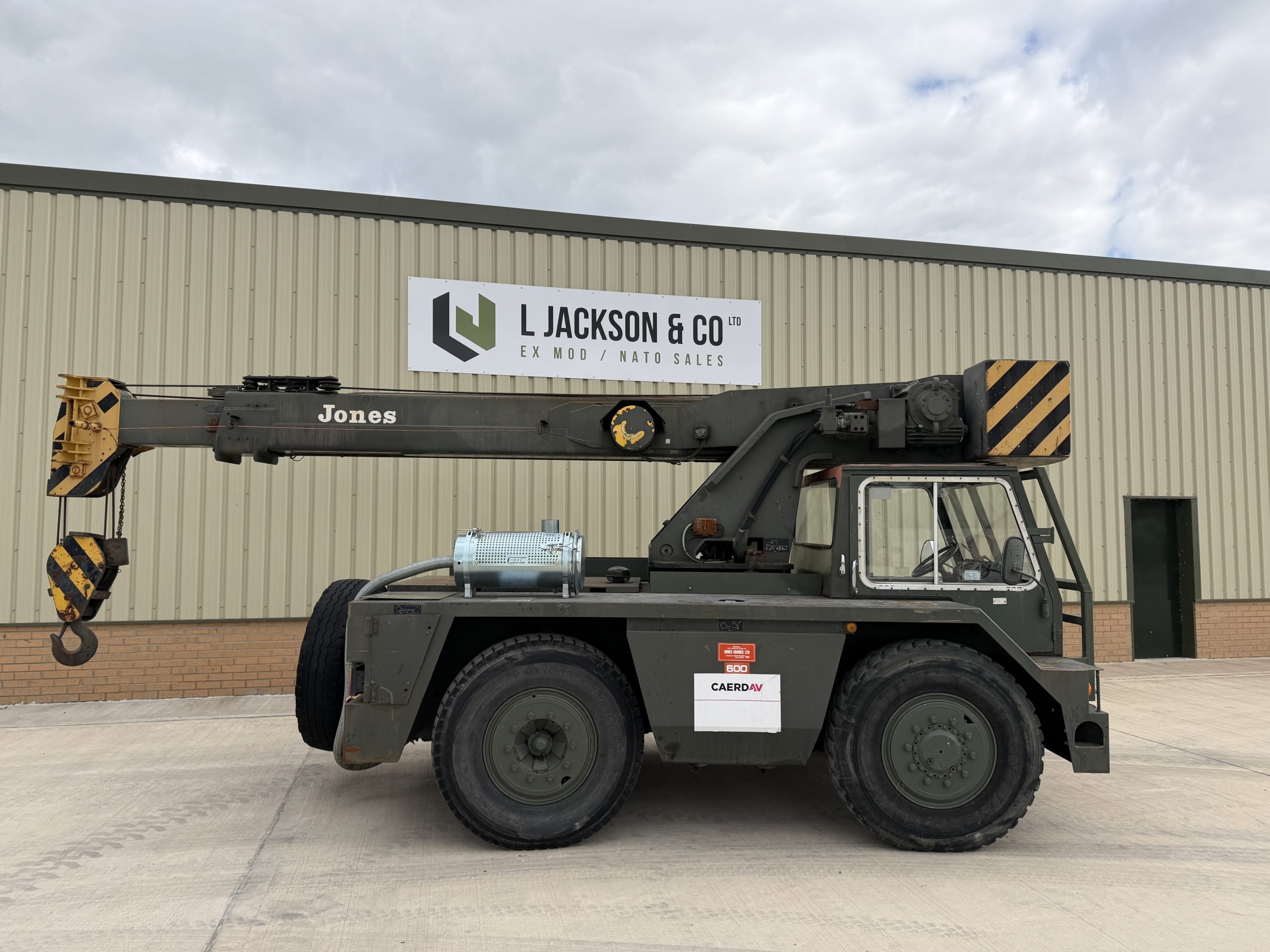 Jones IF8M Crane
