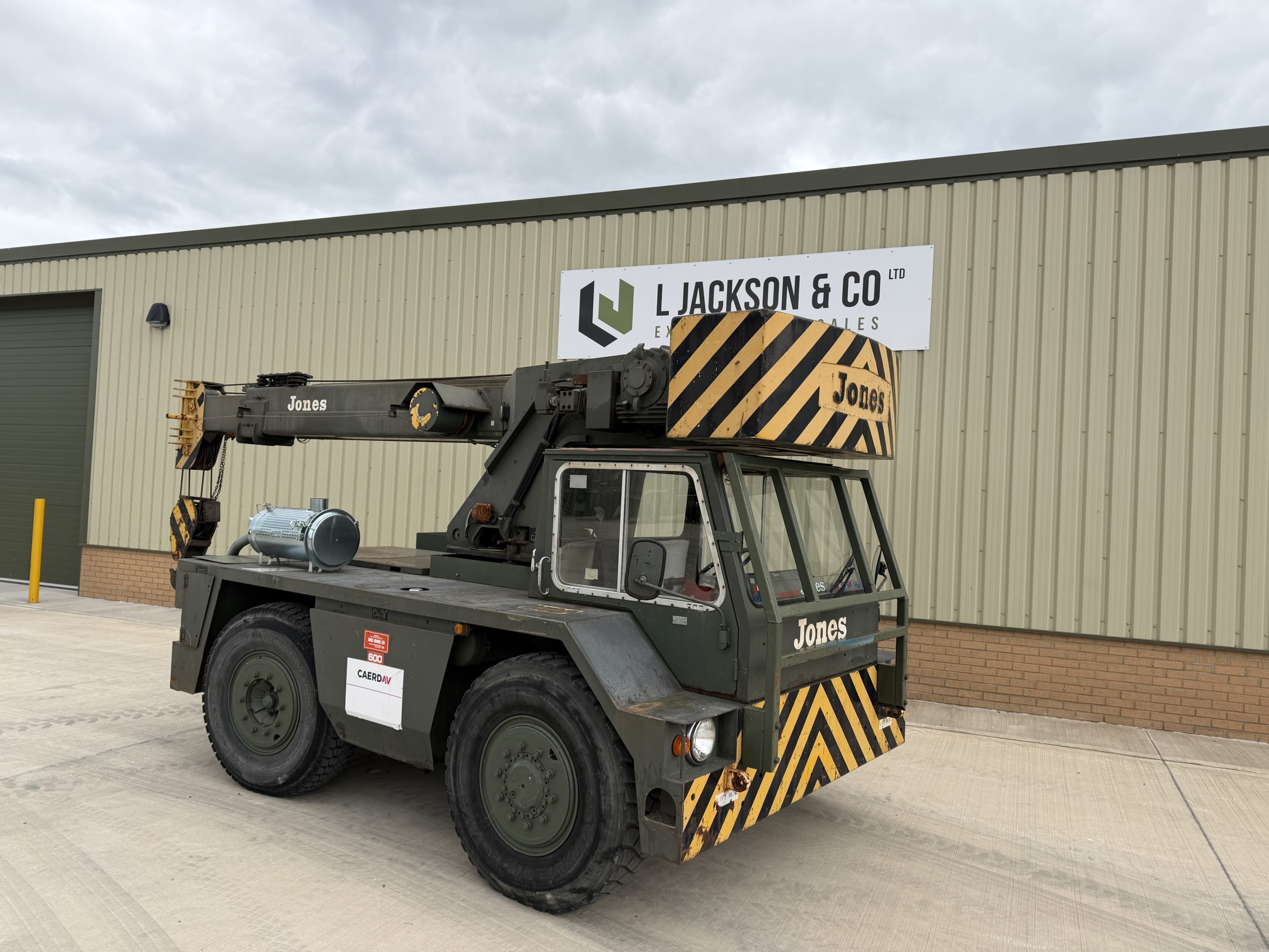 Jones IF8M Crane