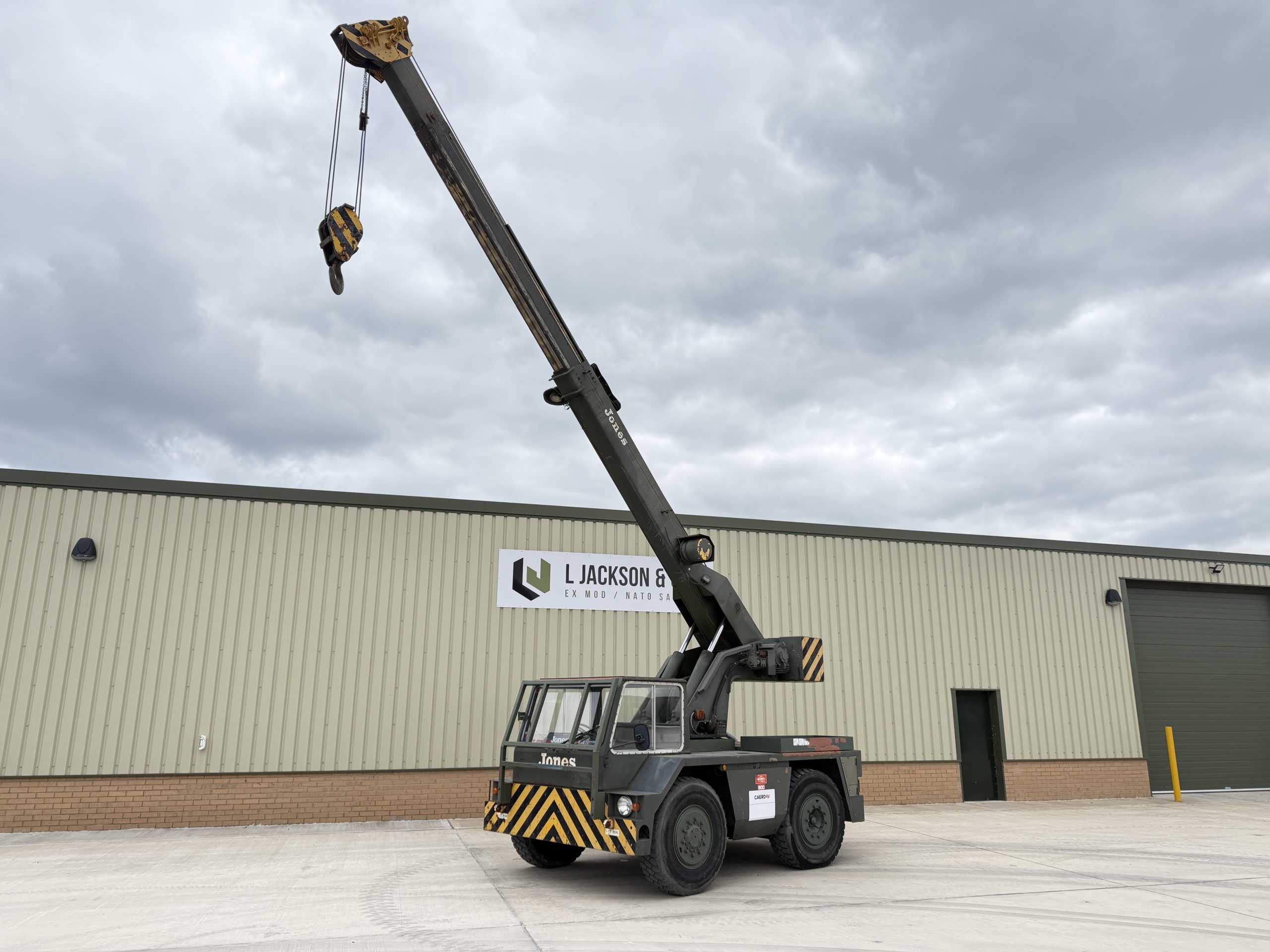 Jones IF8M Crane