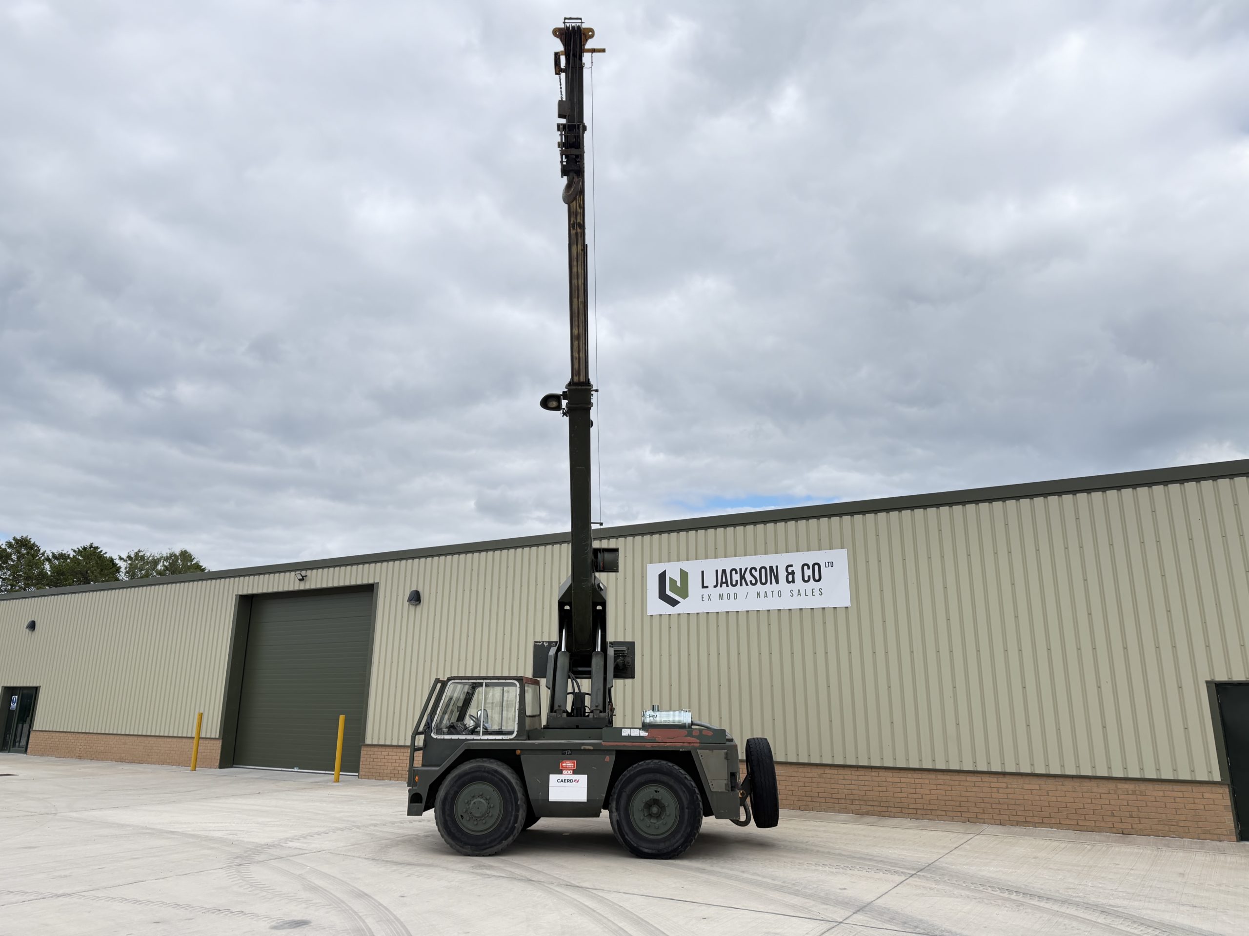 Jones IF8M Crane