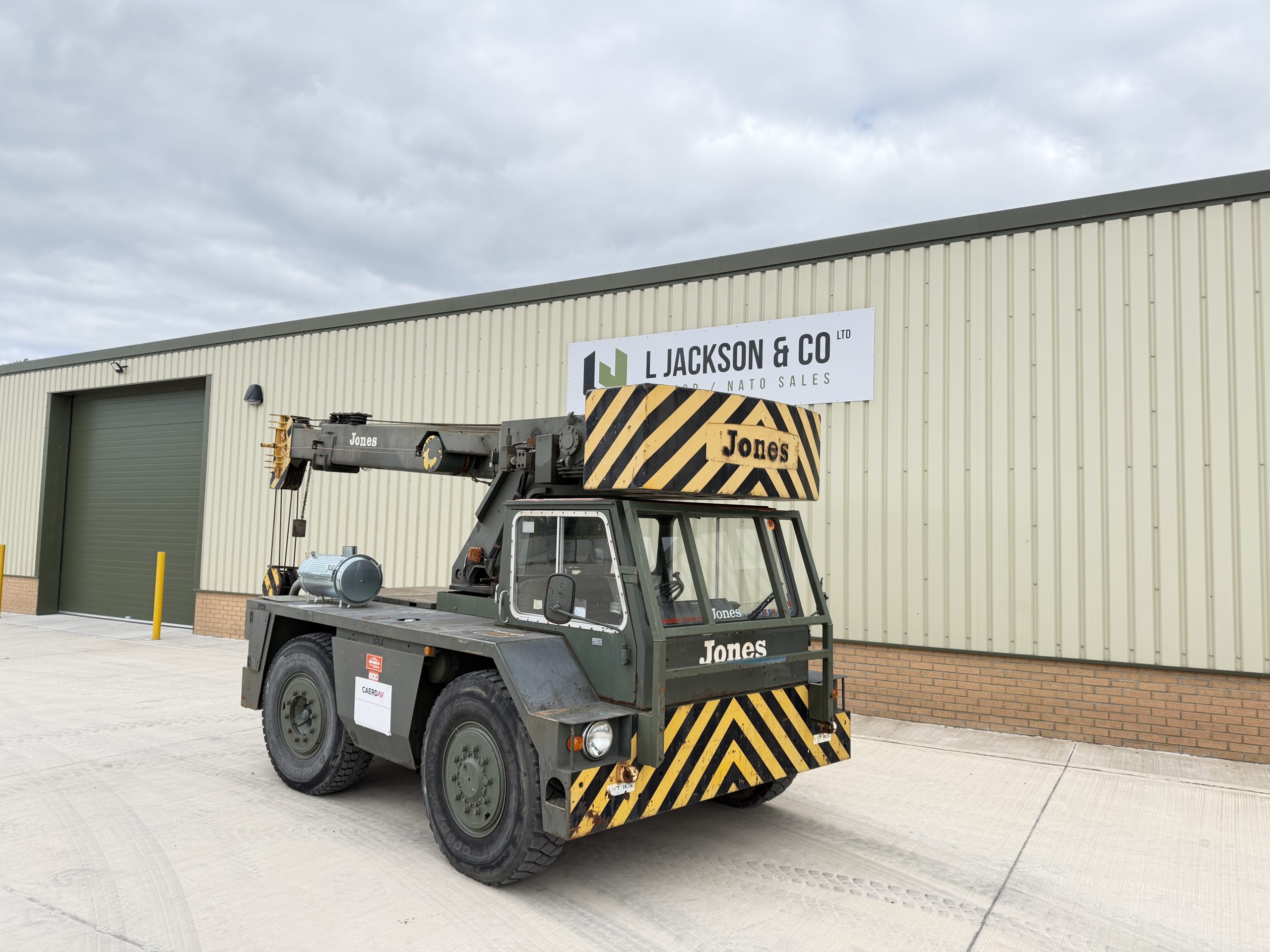 Jones IF8M Crane