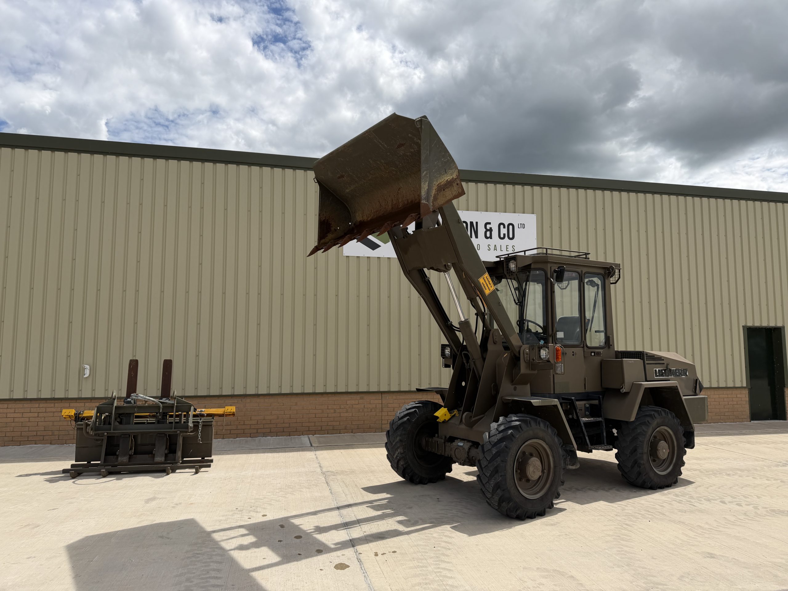 Liebherr L508 Wheeled Loader