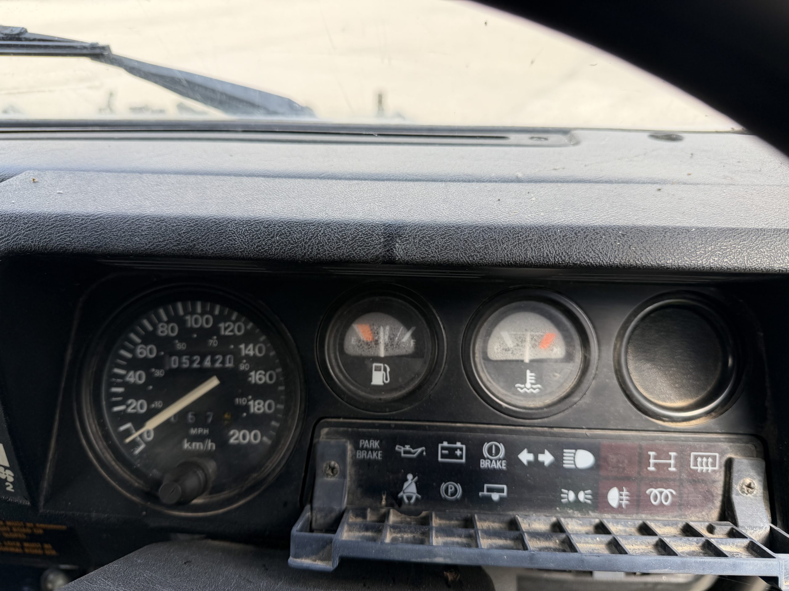 Land Rover Defender 90 Wolf RHD Hard Top Remus