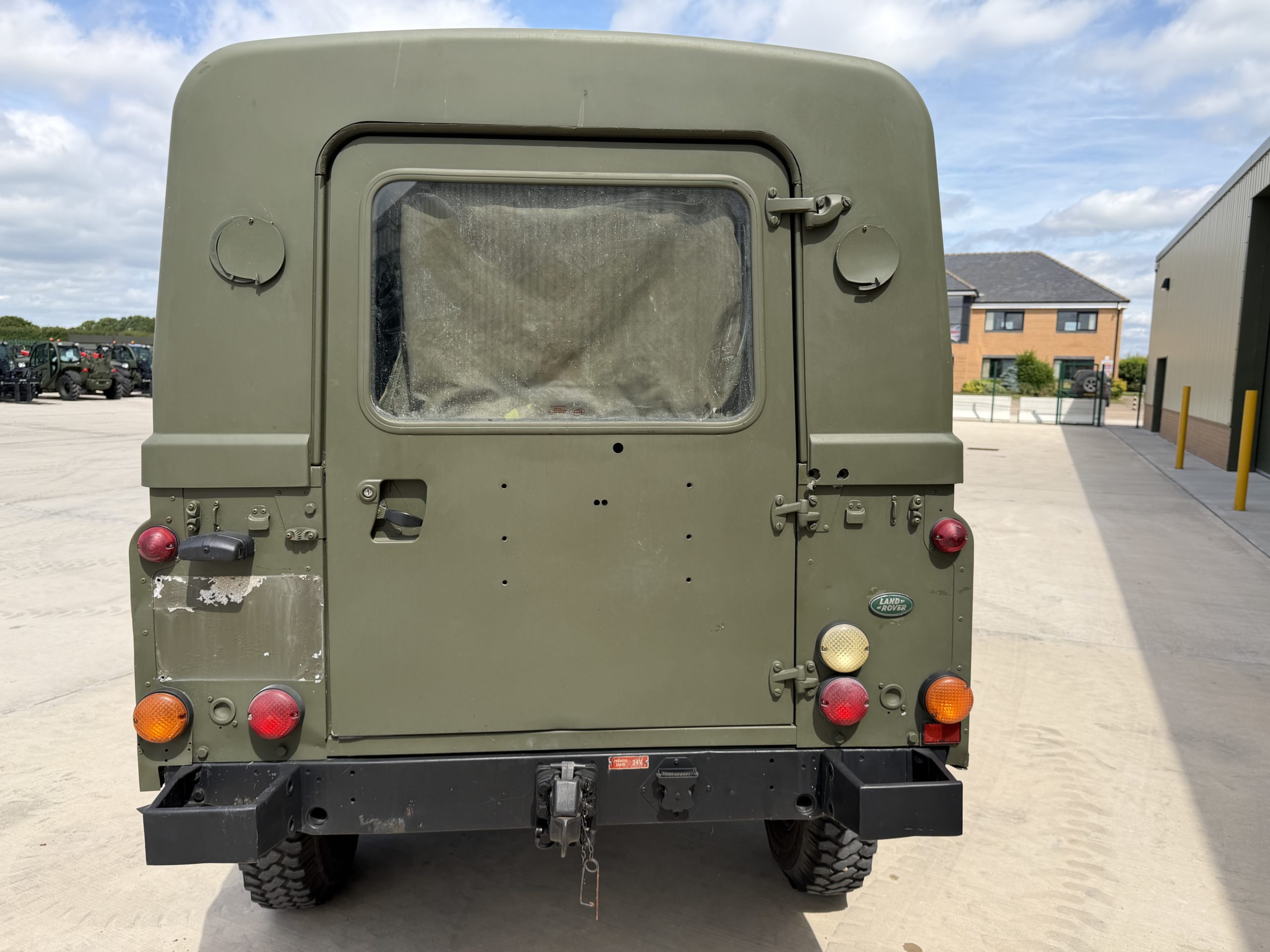 Land Rover Defender Wolf 110 RHD Hard Top