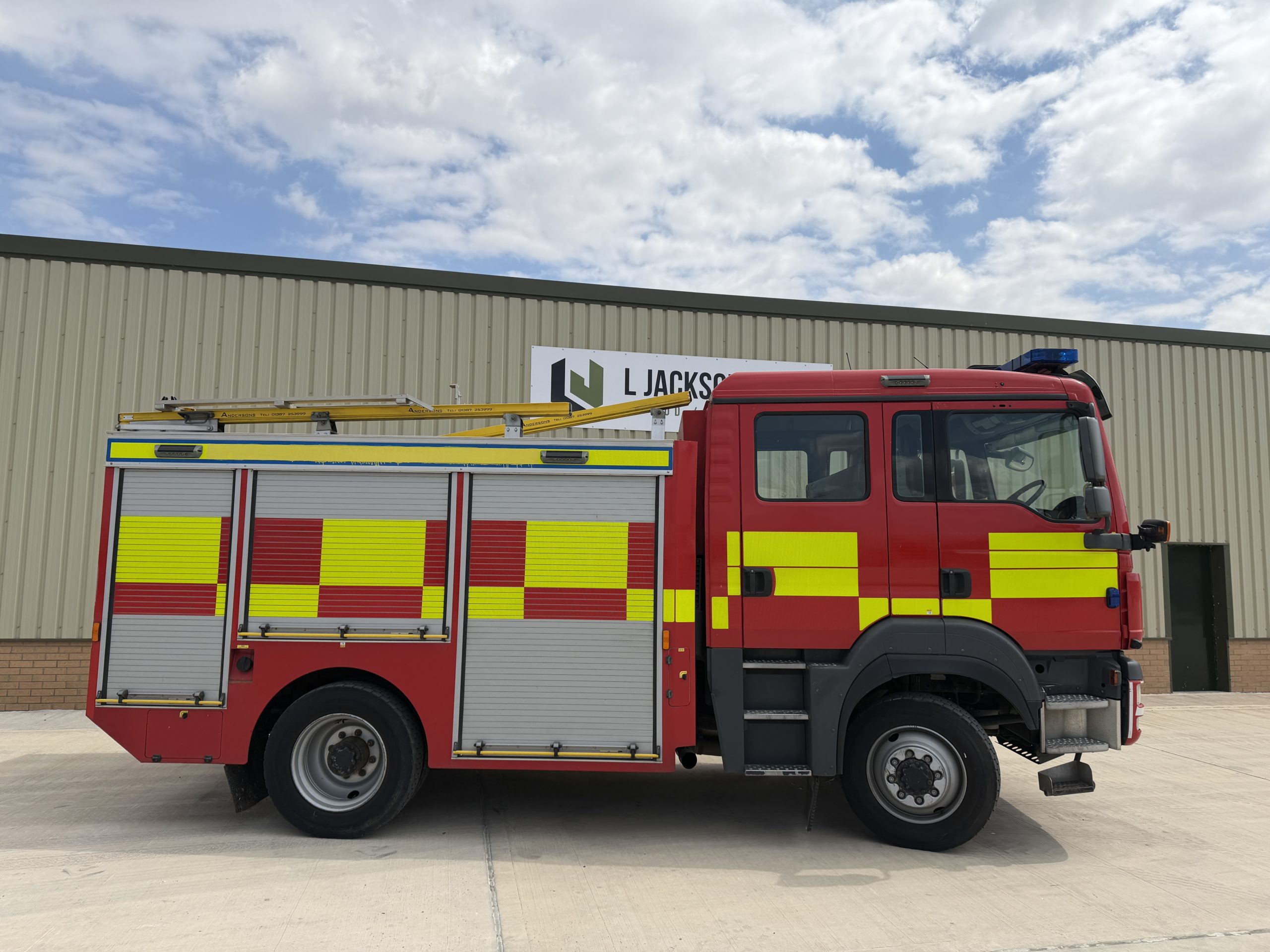 MAN 13.290 4×4 Fire Engine