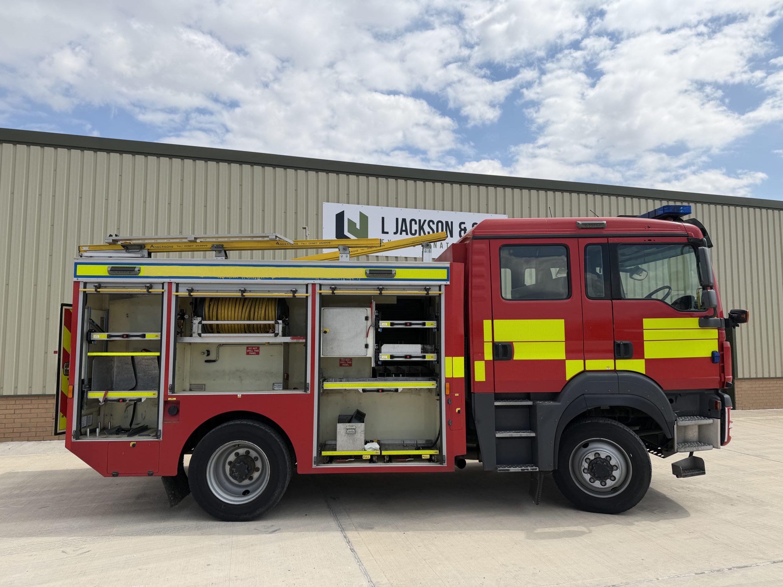 MAN 13.290 4×4 Fire Engine