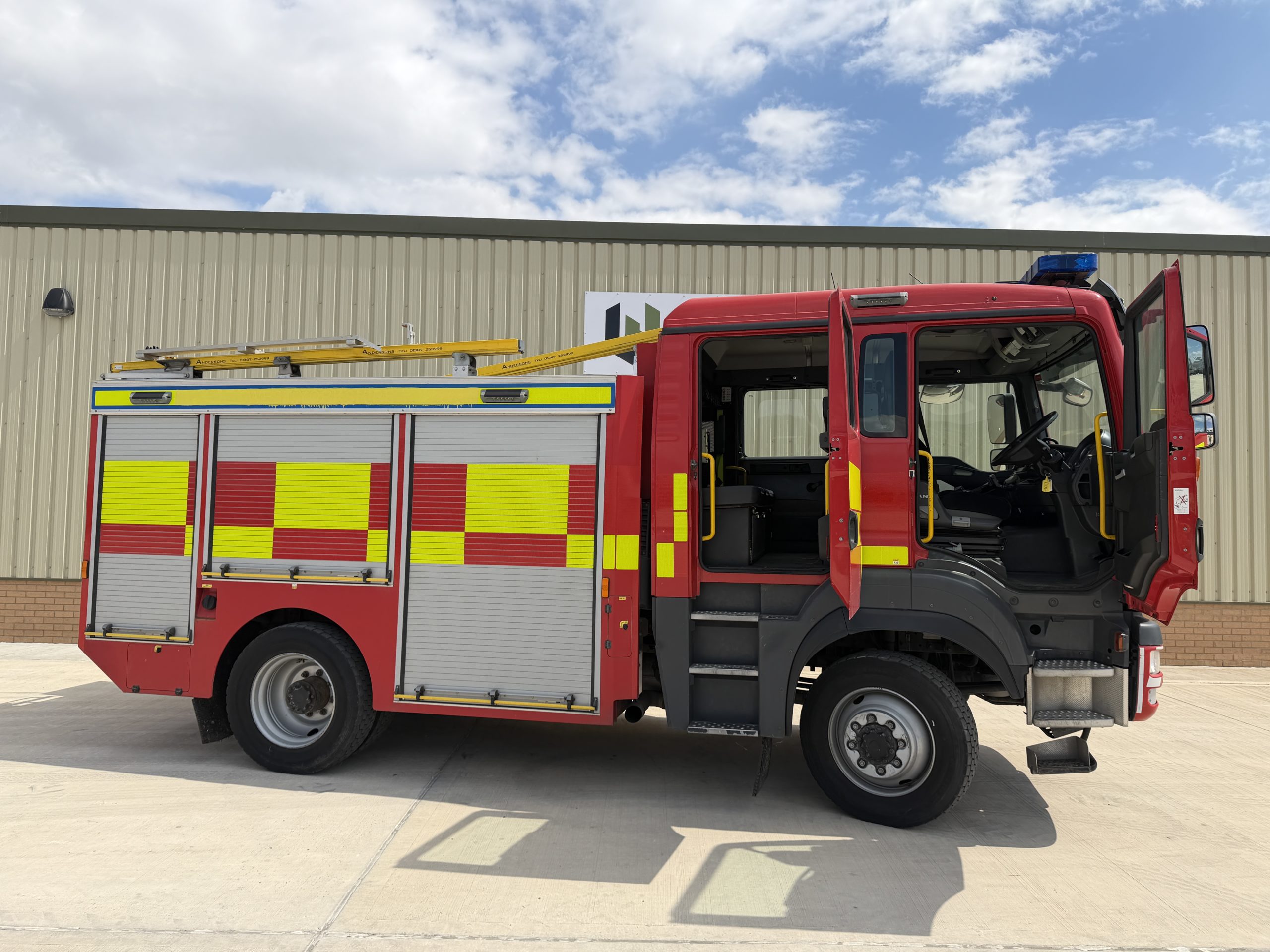 MAN 13.290 4×4 Fire Engine