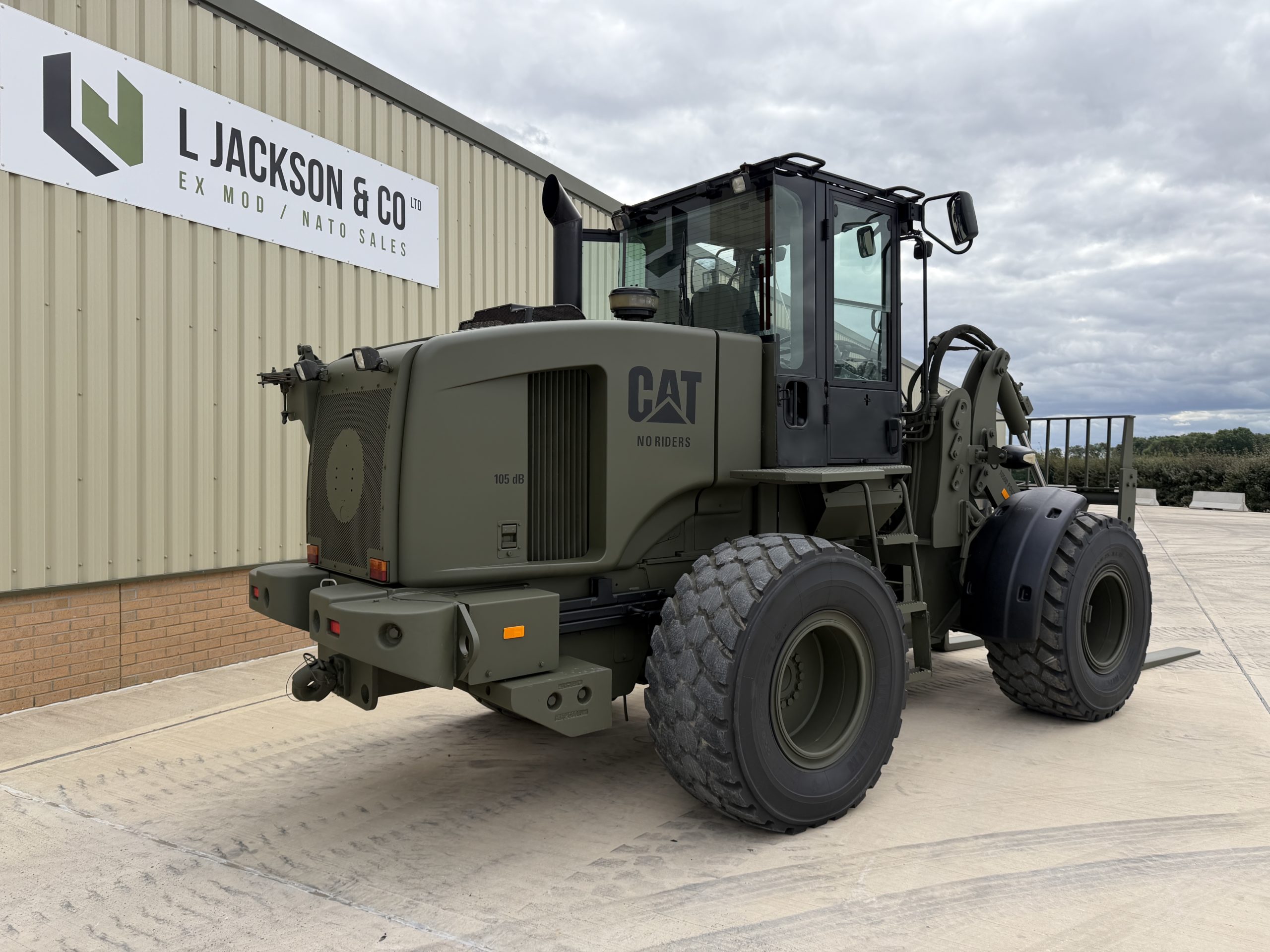 Caterpillar 928H/IT28 Rough Terrain Forklift