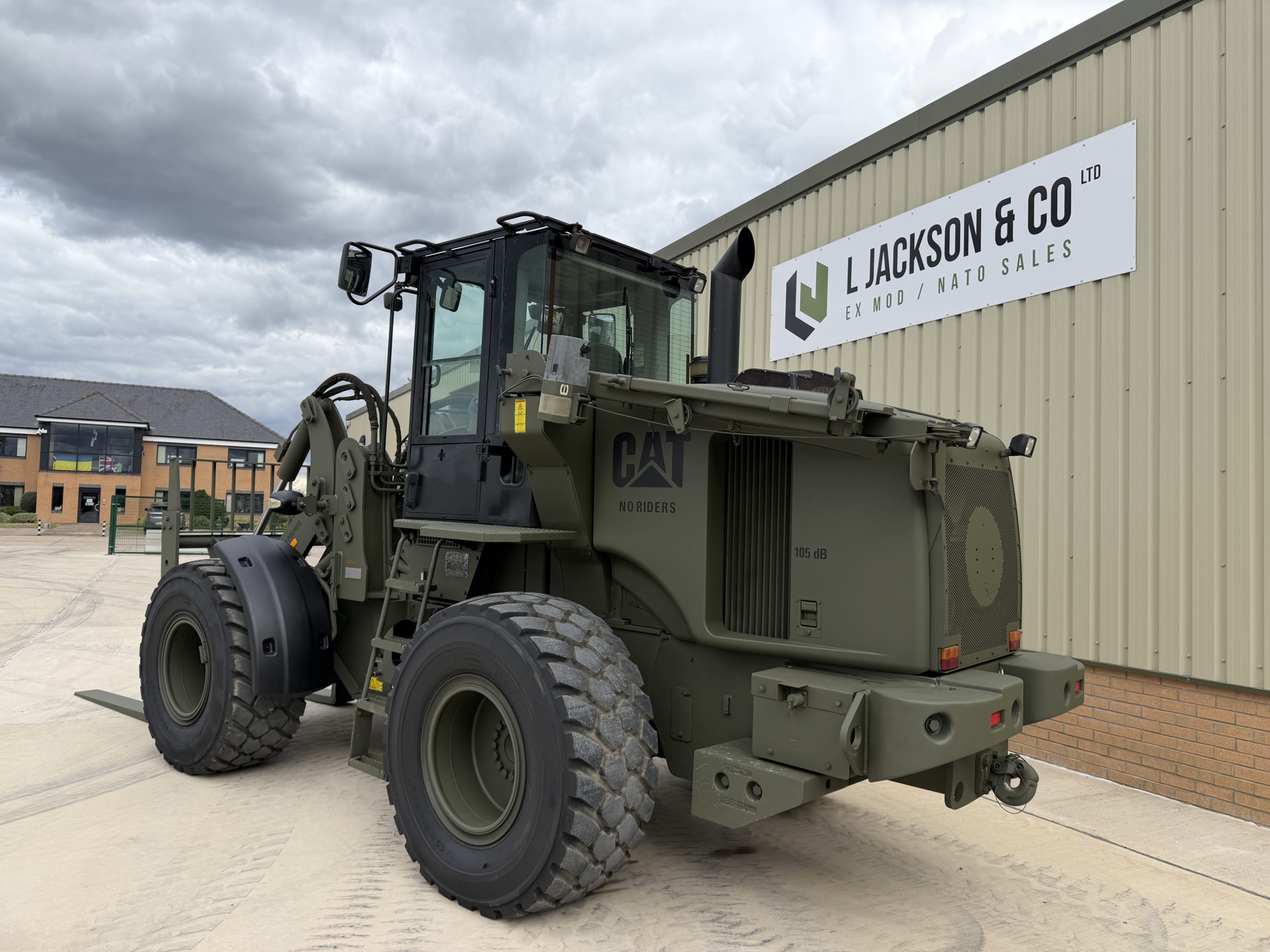 Caterpillar 928H/IT28 Rough Terrain Forklift