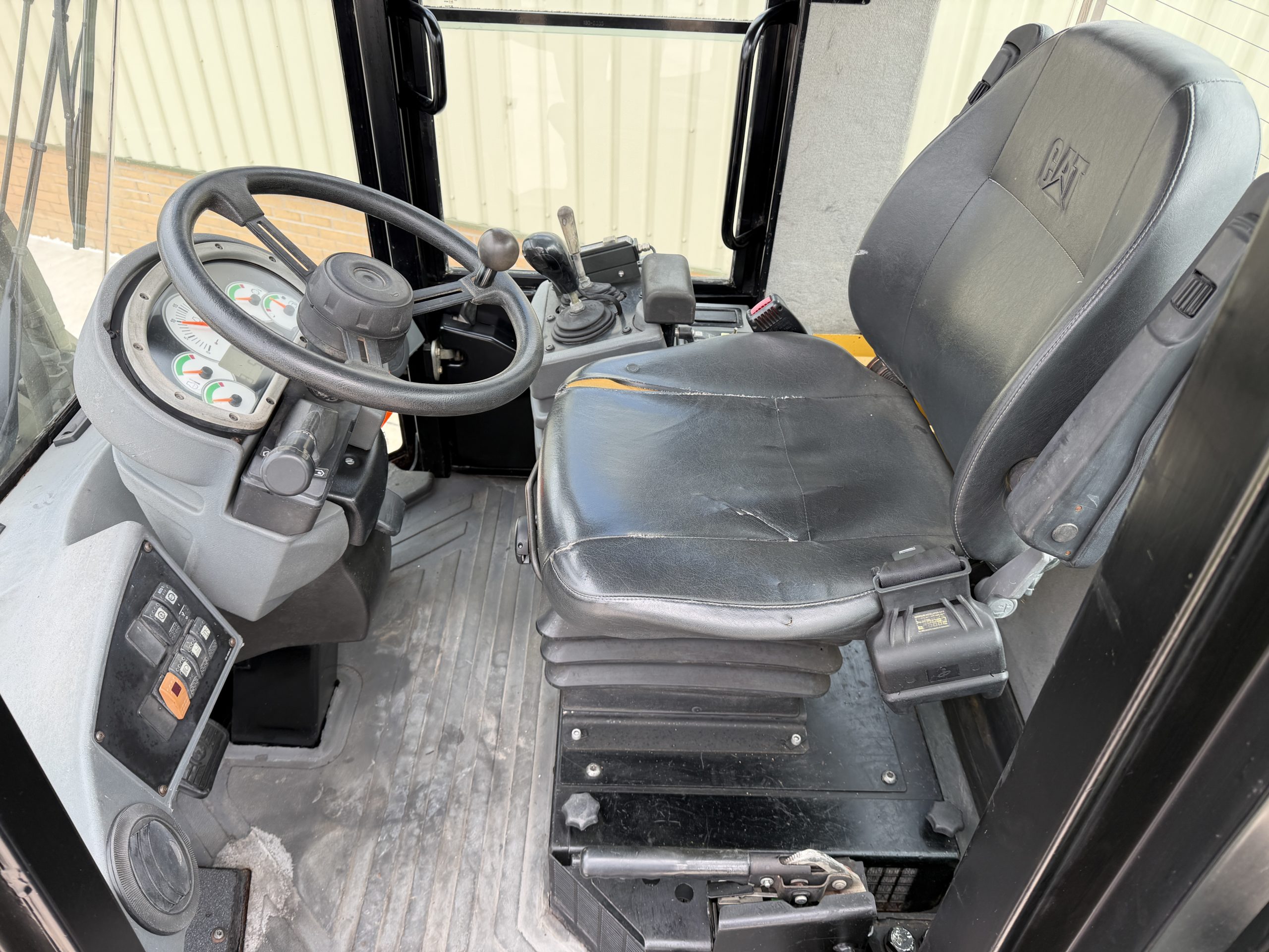 Caterpillar 928H/IT28 Rough Terrain Forklift