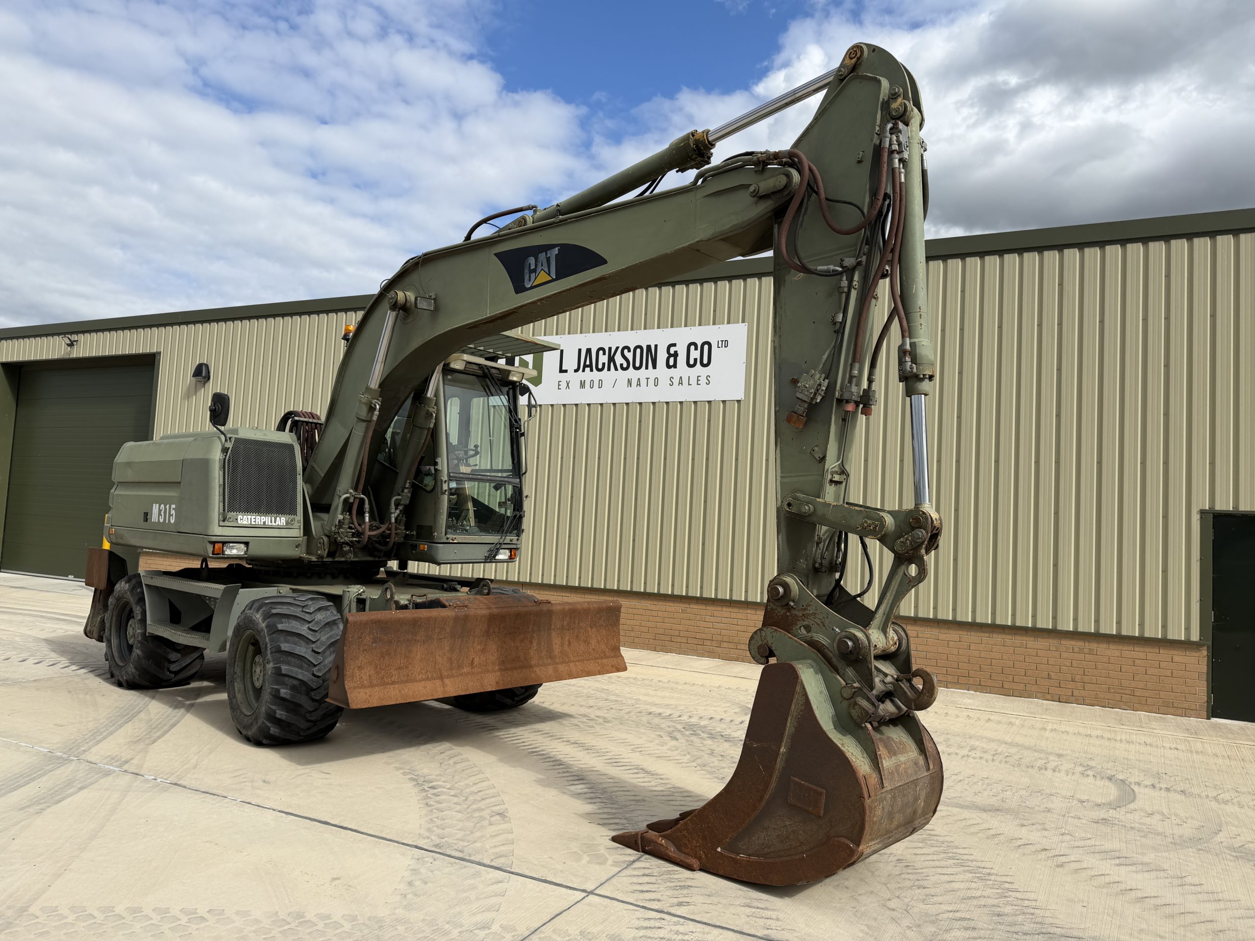 Caterpillar 315M Wheeled Excavator