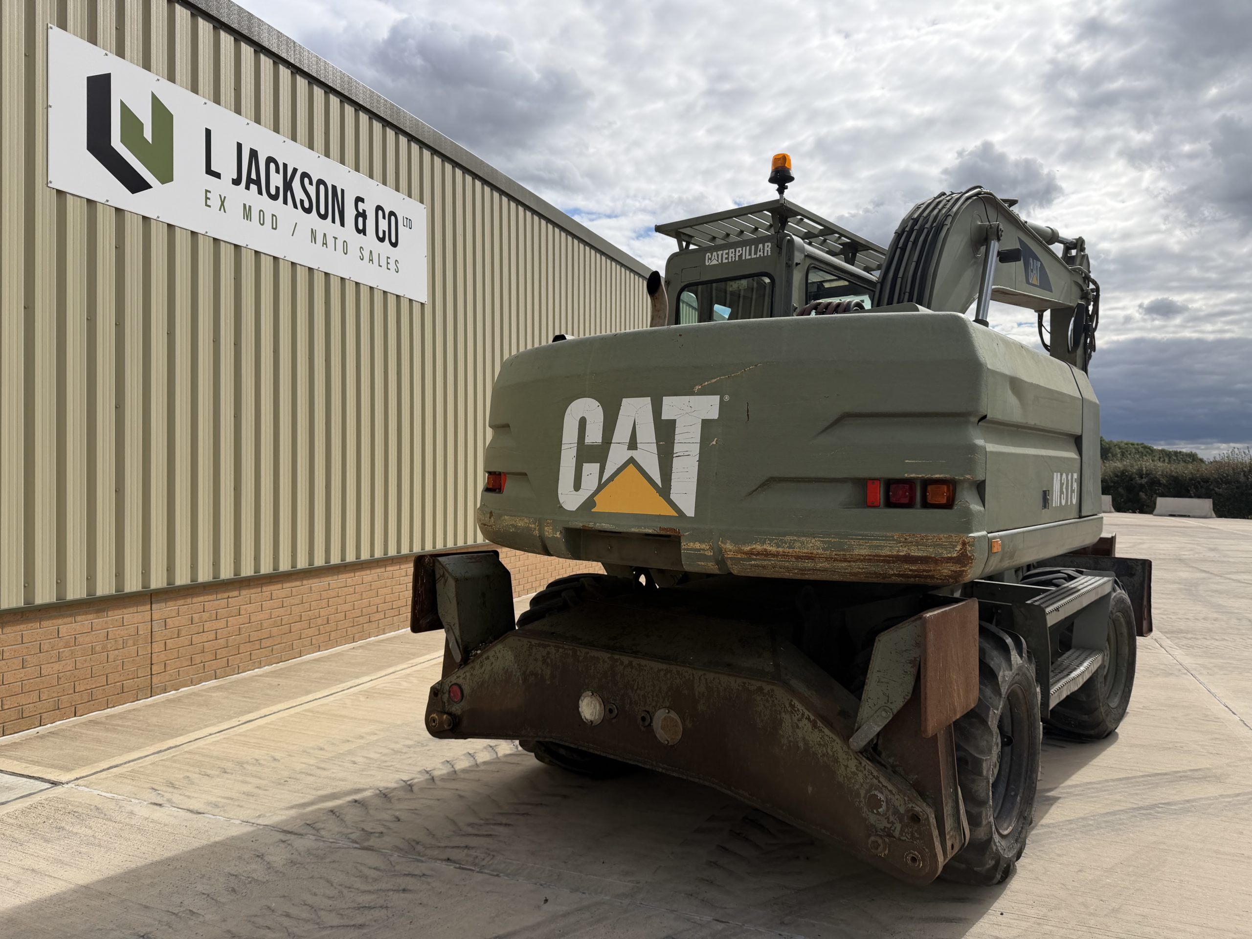Caterpillar 315M Wheeled Excavator