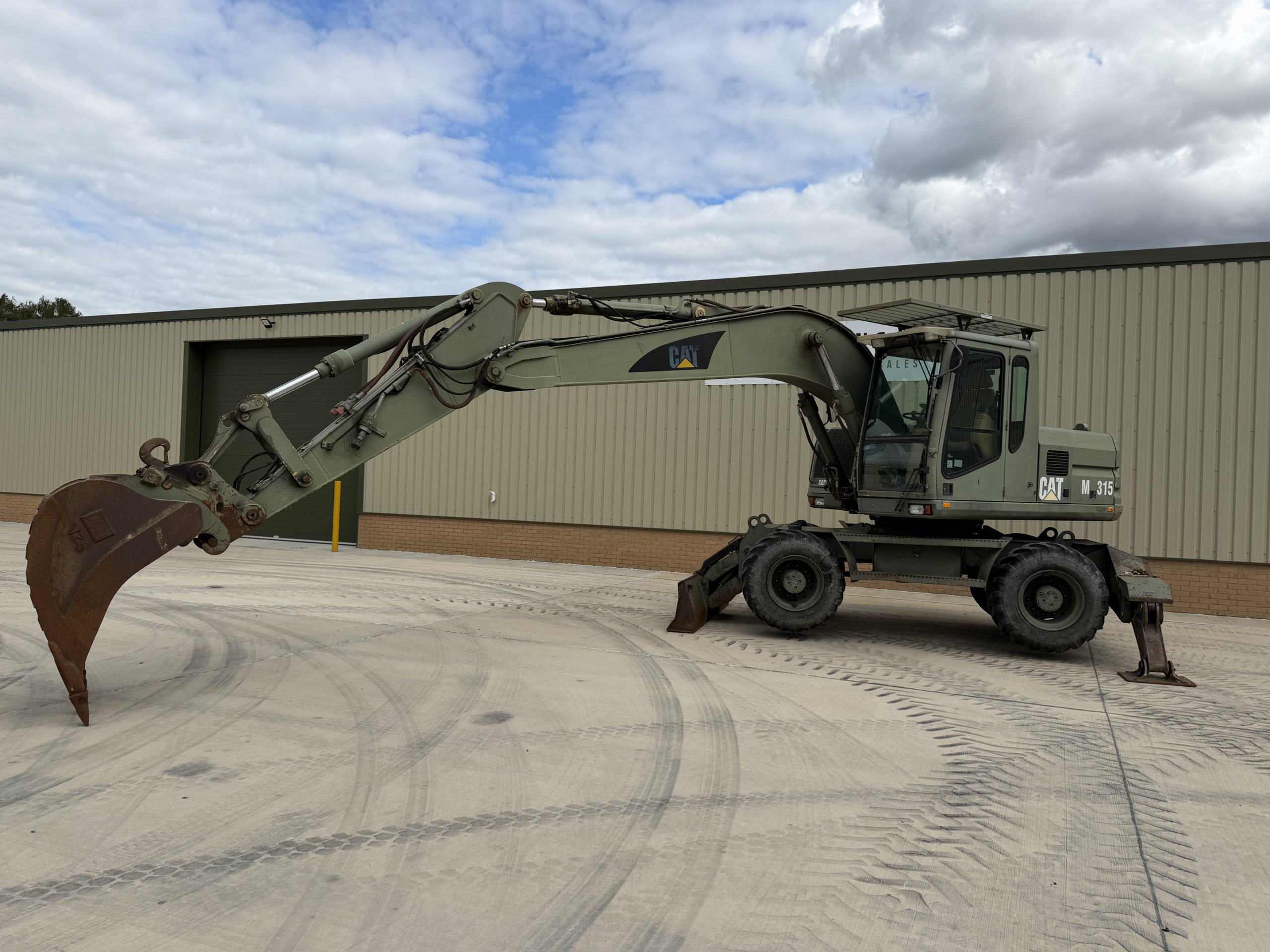 Caterpillar 315M Wheeled Excavator