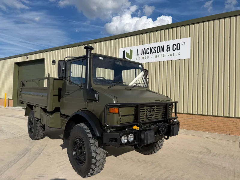 Mercedes Unimog U1300L RHD Cargo Truck 001