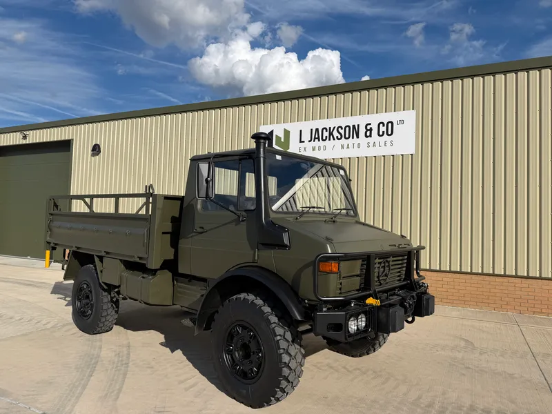Mercedes Unimog U1300L RHD 001