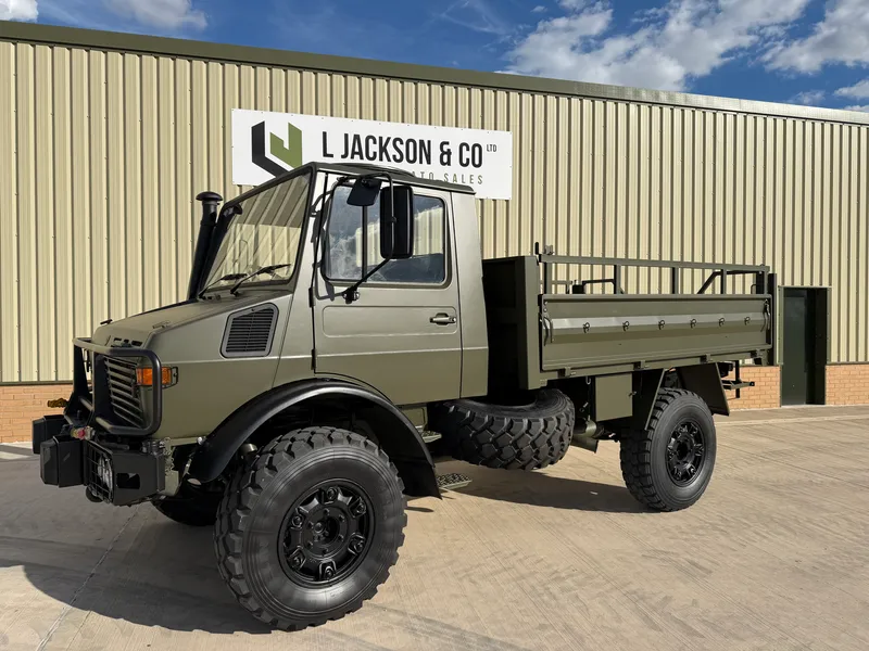 Mercedes Unimog U1300L RHD Cargo Truck 013