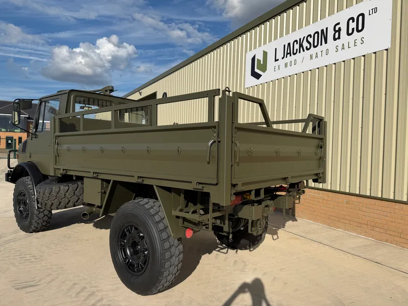 Mercedes Unimog U1300L RHD Cargo Truck 015