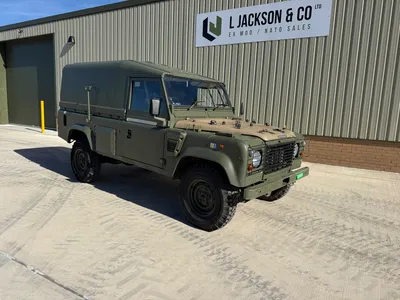 Land Rover Defender Wolf 005