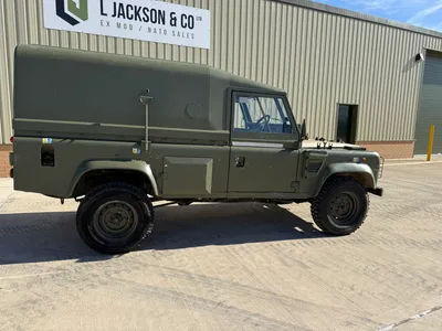 Land Rover Defender Wolf 007